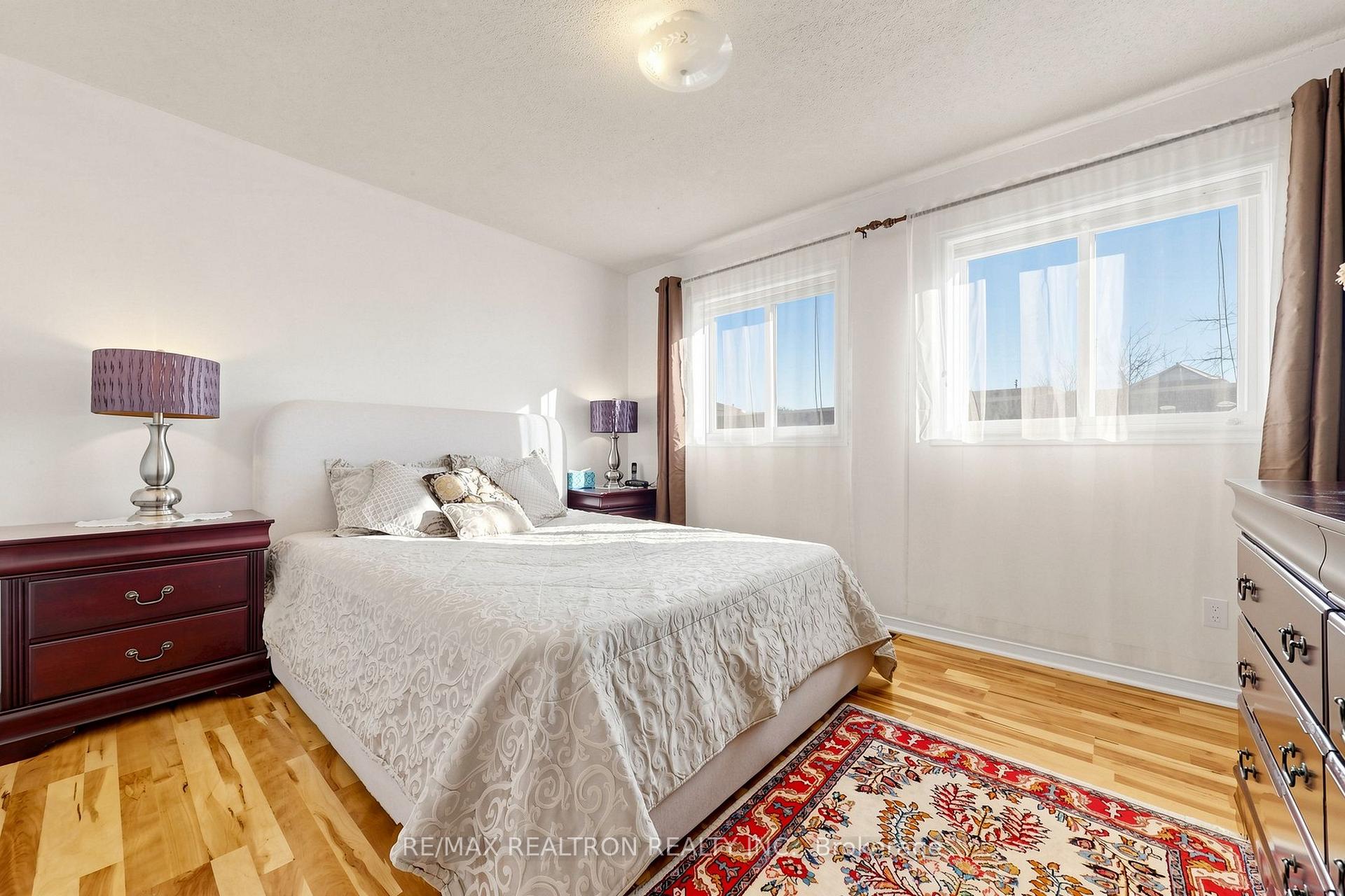 Photo 16 of 19 Cashel Court, Aurora, Aurora Highlands — HOMEH