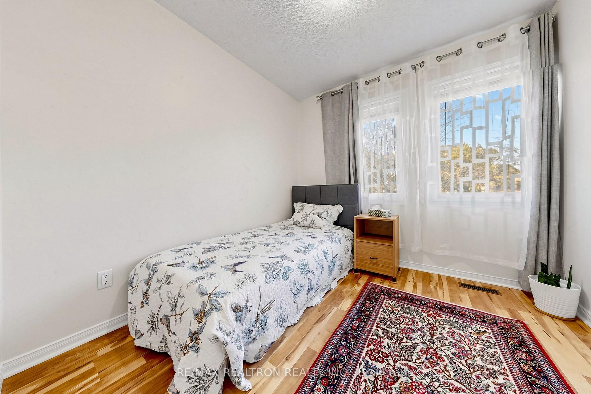 Photo 20 of 19 Cashel Court, Aurora, Aurora Highlands — HOMEH
