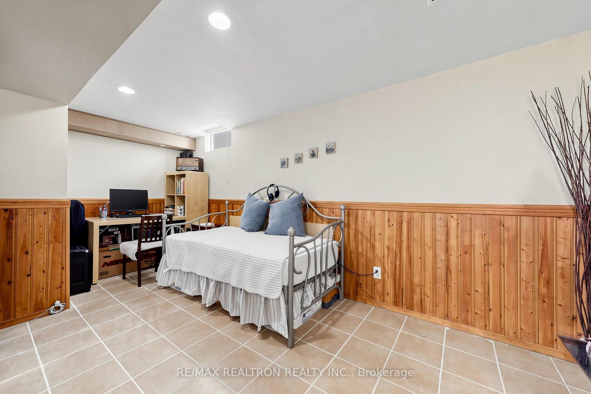 Photo 24 of 19 Cashel Court, Aurora, Aurora Highlands — HOMEH