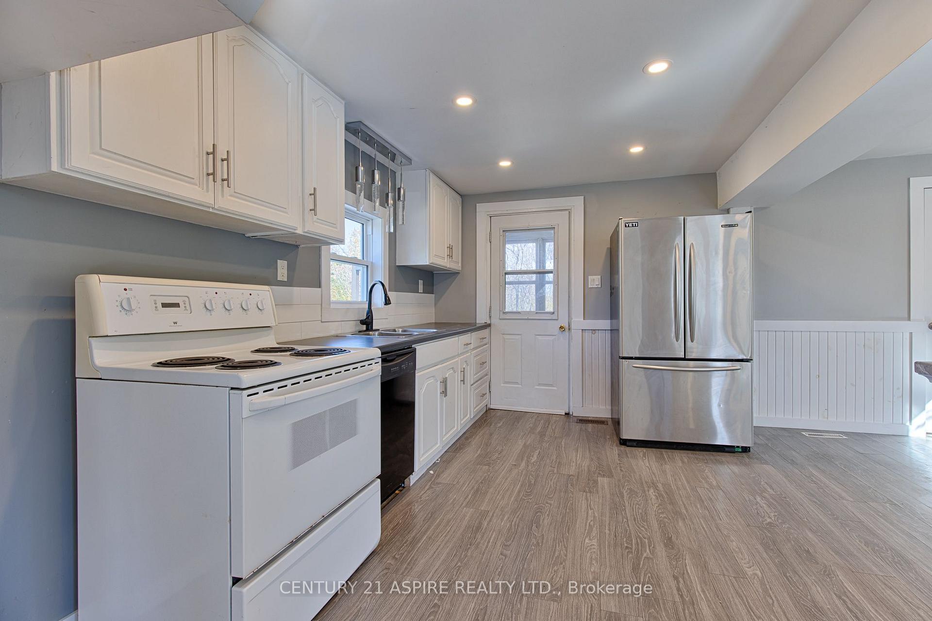 Photo 10 of 295 Julien Street, Pembroke, Pembroke — HOMEH