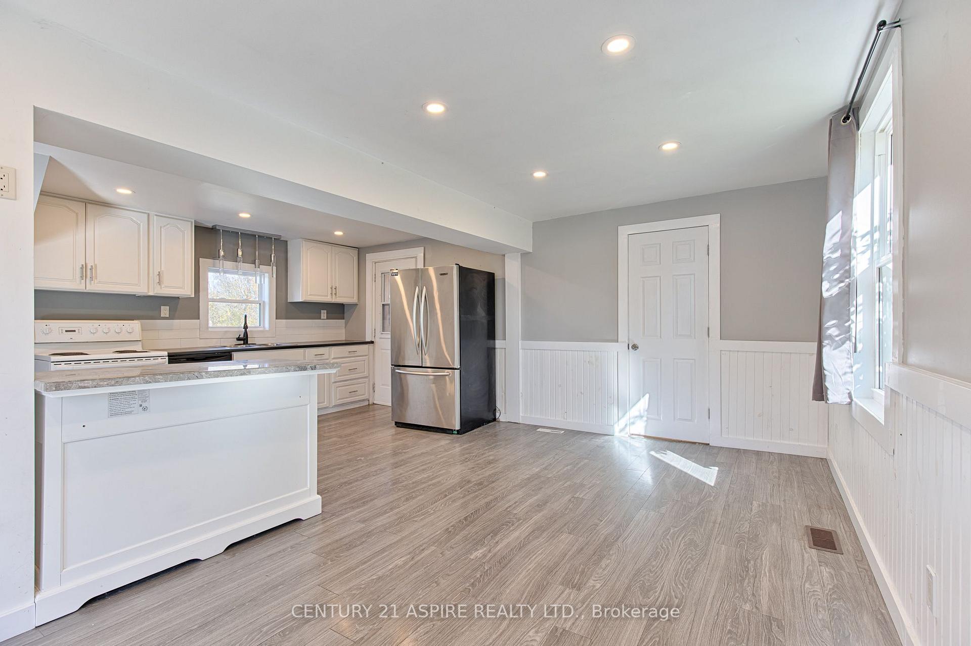 Photo 12 of 295 Julien Street, Pembroke, Pembroke — HOMEH