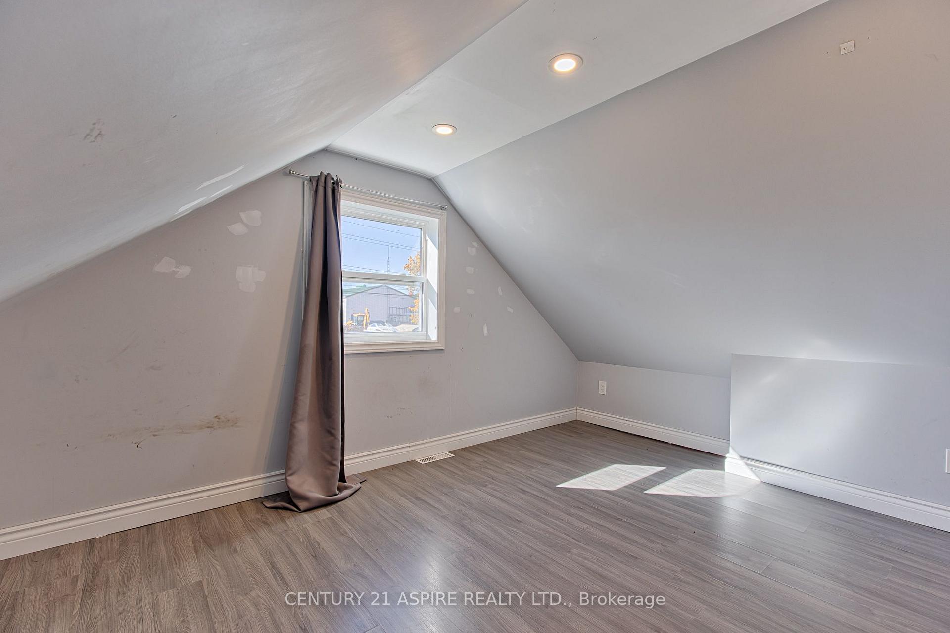 Photo 21 of 295 Julien Street, Pembroke, Pembroke — HOMEH