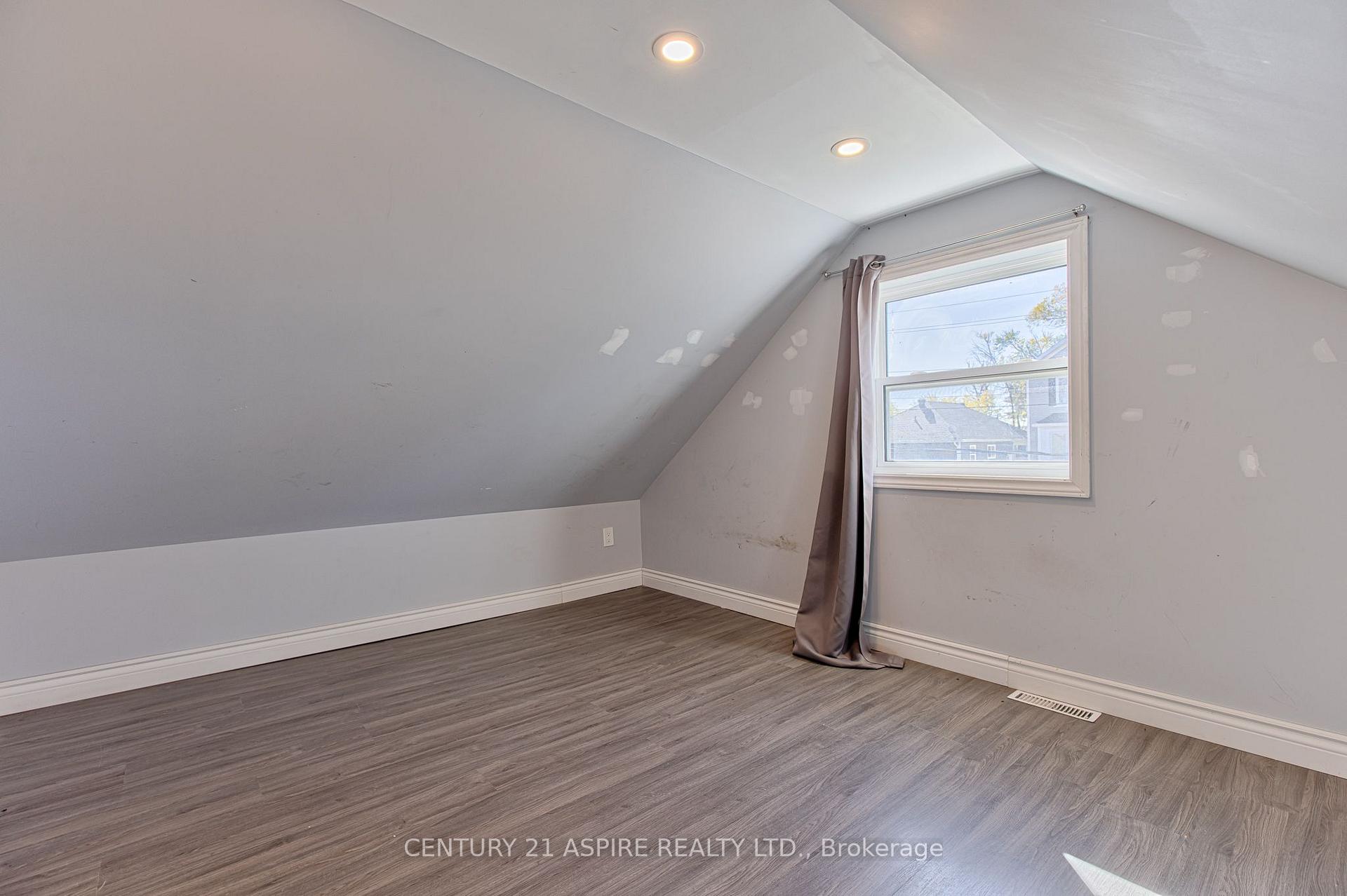 Photo 22 of 295 Julien Street, Pembroke, Pembroke — HOMEH