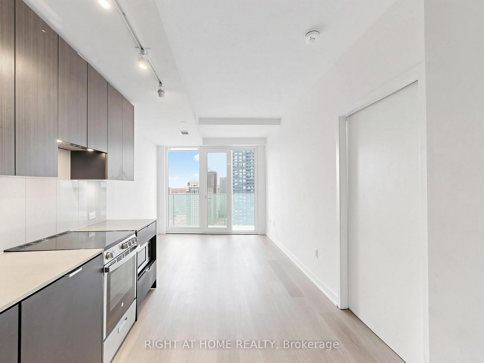 Photo 5 of Unit 3412, 3883 Quartz Road, Mississauga, City Centre — HOMEH