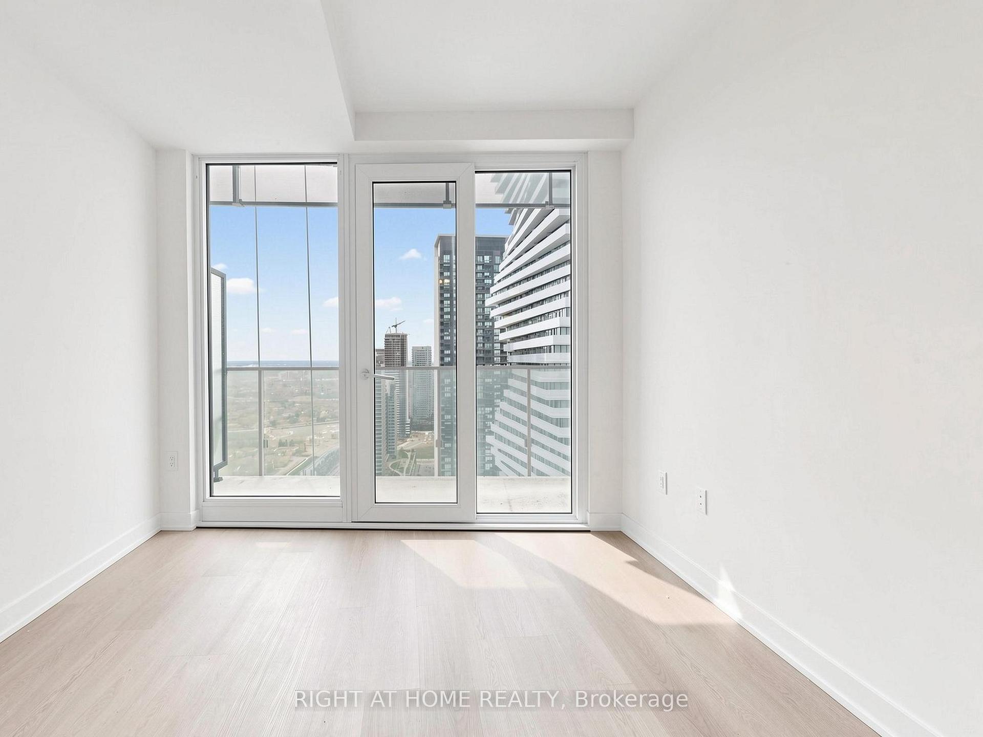 Photo 7 of Unit 3412, 3883 Quartz Road, Mississauga, City Centre — HOMEH