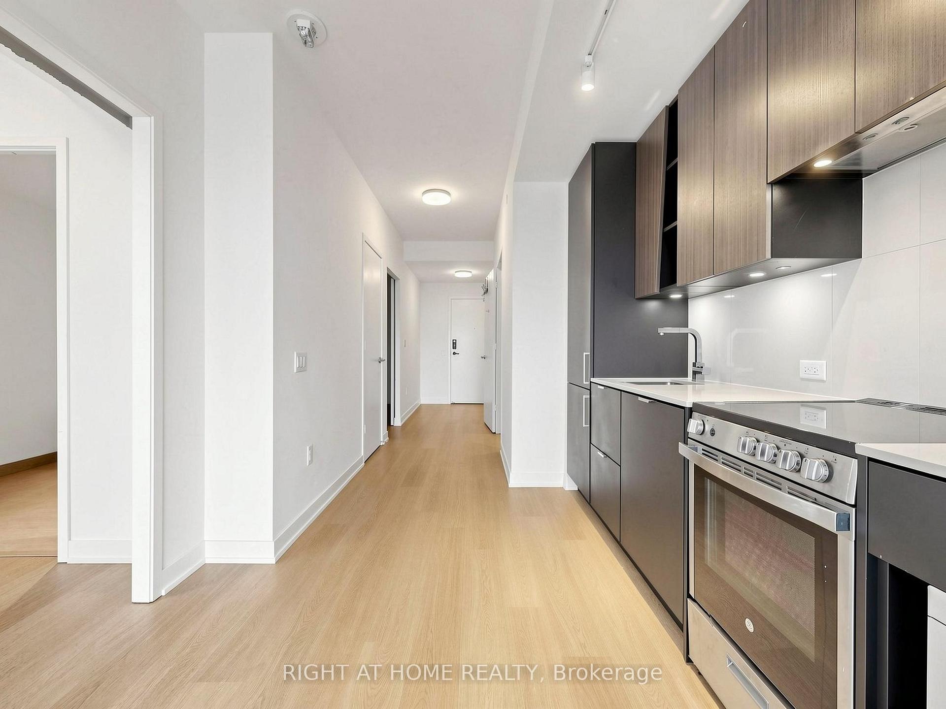 Photo 8 of Unit 3412, 3883 Quartz Road, Mississauga, City Centre — HOMEH