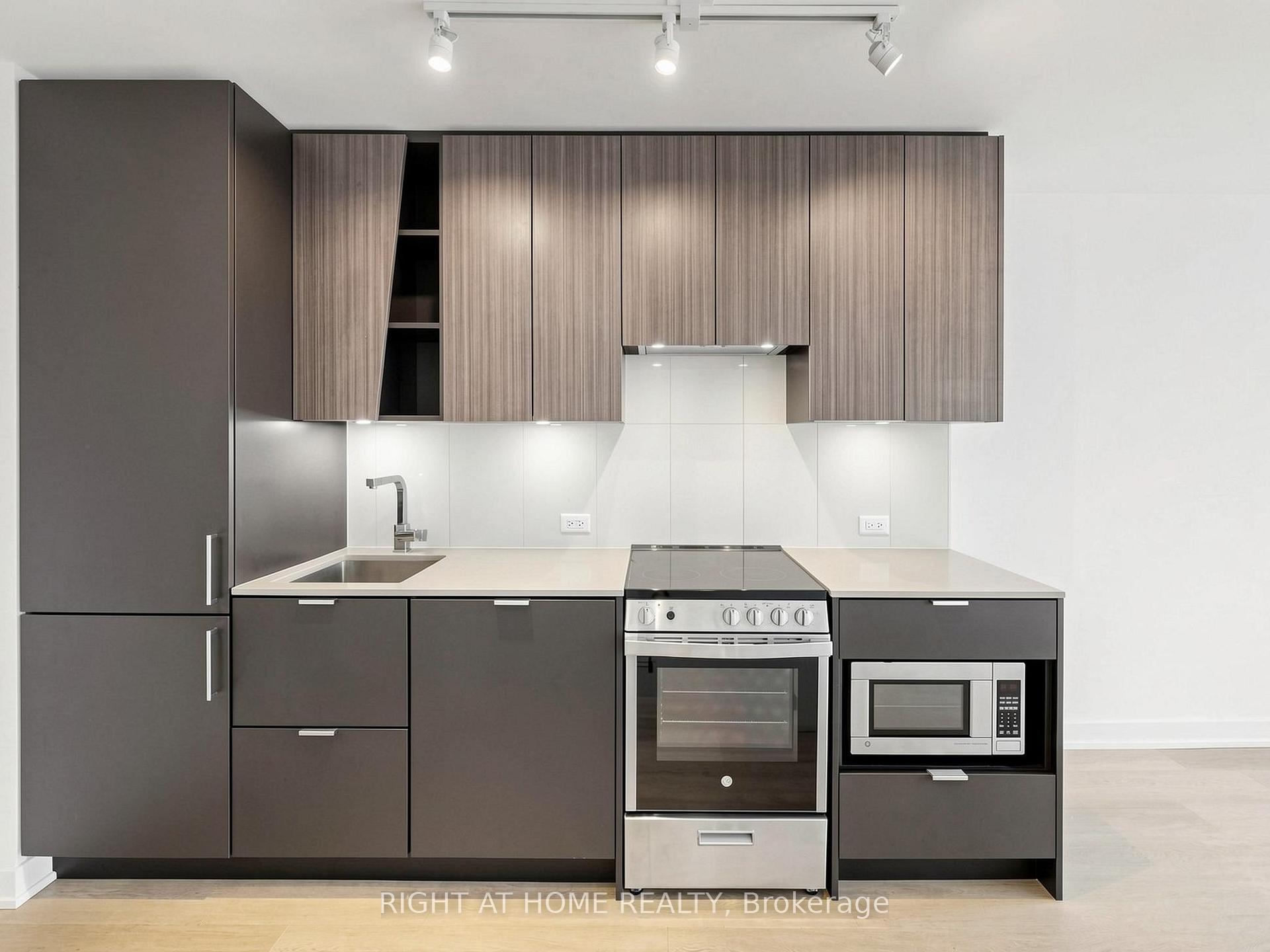 Photo 10 of Unit 3412, 3883 Quartz Road, Mississauga, City Centre — HOMEH