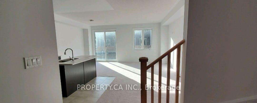 Photo 3 of 2032 Cameron Lott Crescent, Oshawa, Kedron — HOMEH