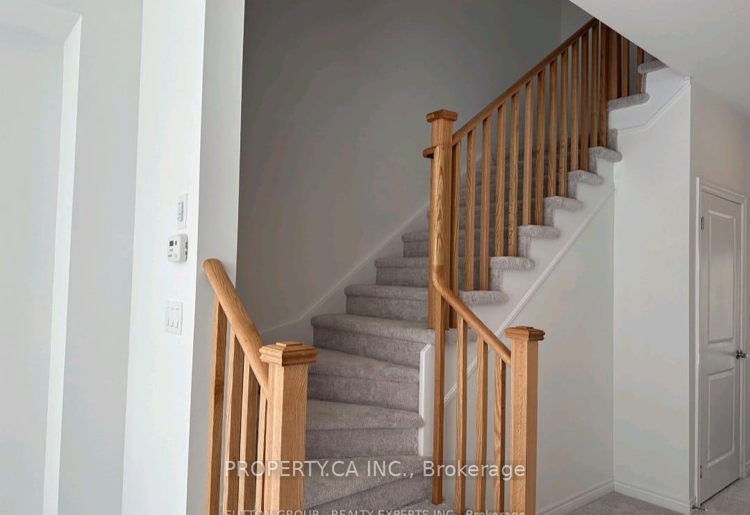 Photo 7 of 2032 Cameron Lott Crescent, Oshawa, Kedron — HOMEH