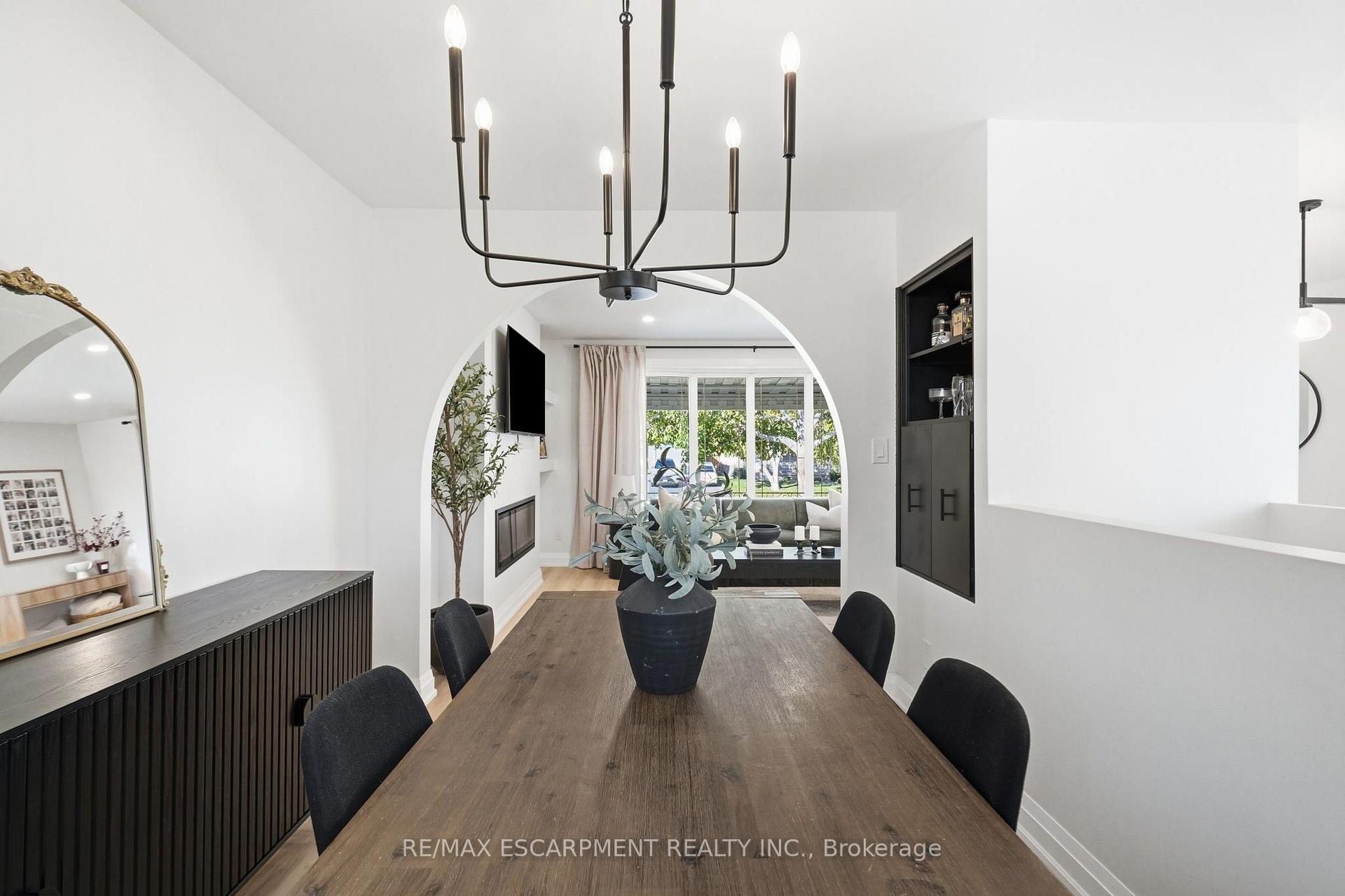 Photo 15 of 48 Stoney Brook Drive, Hamilton, Stoney Creek — HOMEH
