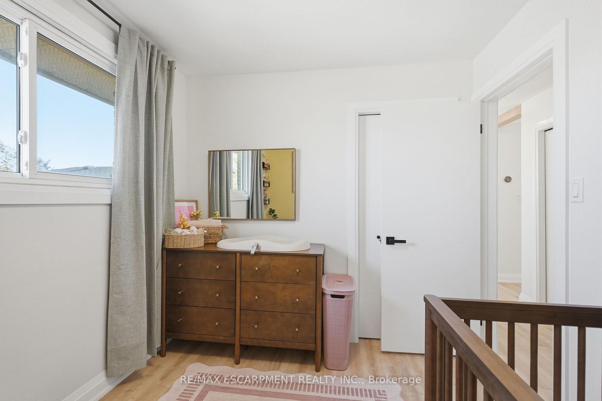 Photo 27 of 48 Stoney Brook Drive, Hamilton, Stoney Creek — HOMEH