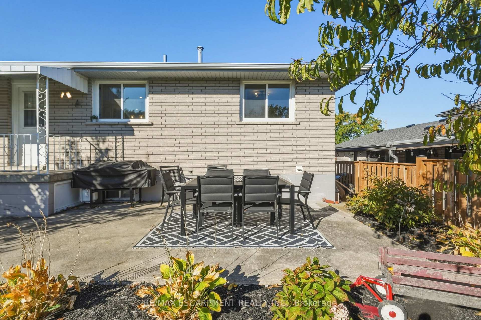 Photo 46 of 48 Stoney Brook Drive, Hamilton, Stoney Creek — HOMEH