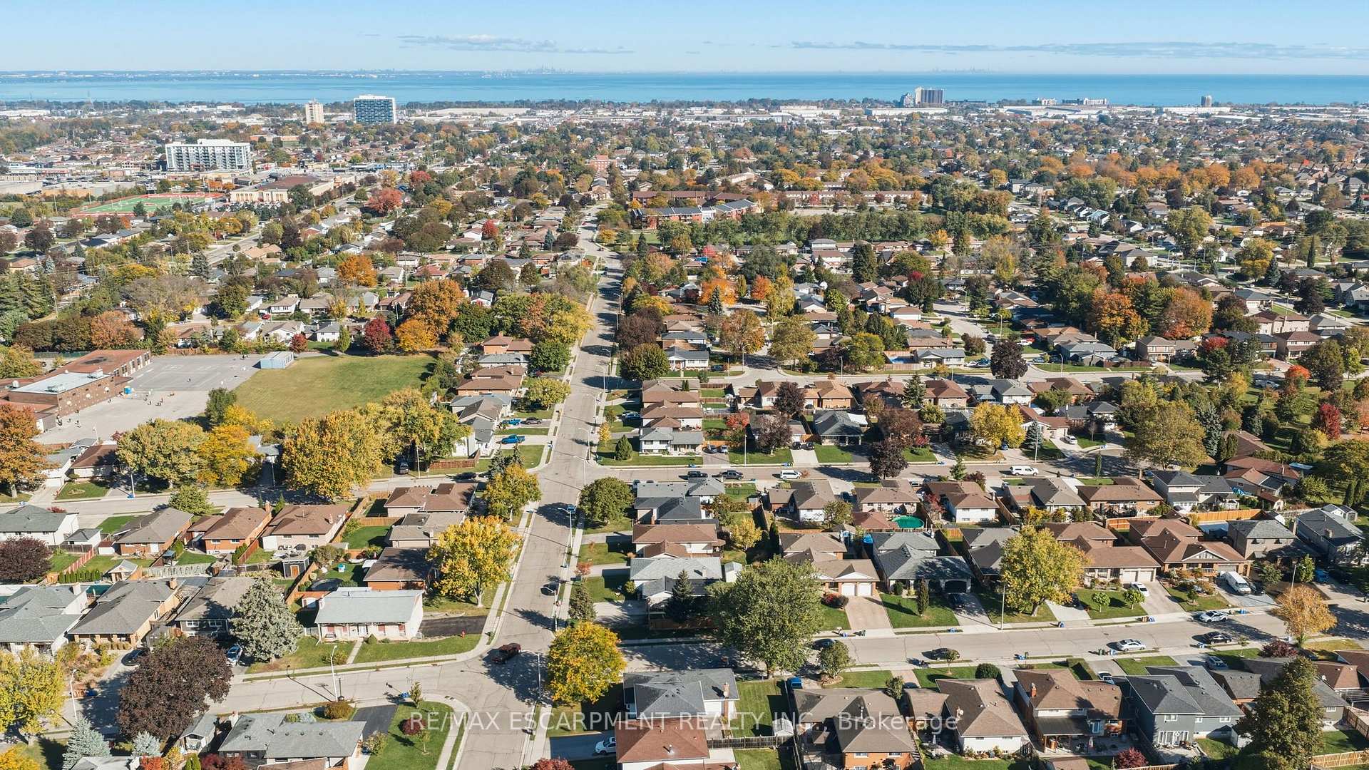 Photo 50 of 48 Stoney Brook Drive, Hamilton, Stoney Creek — HOMEH