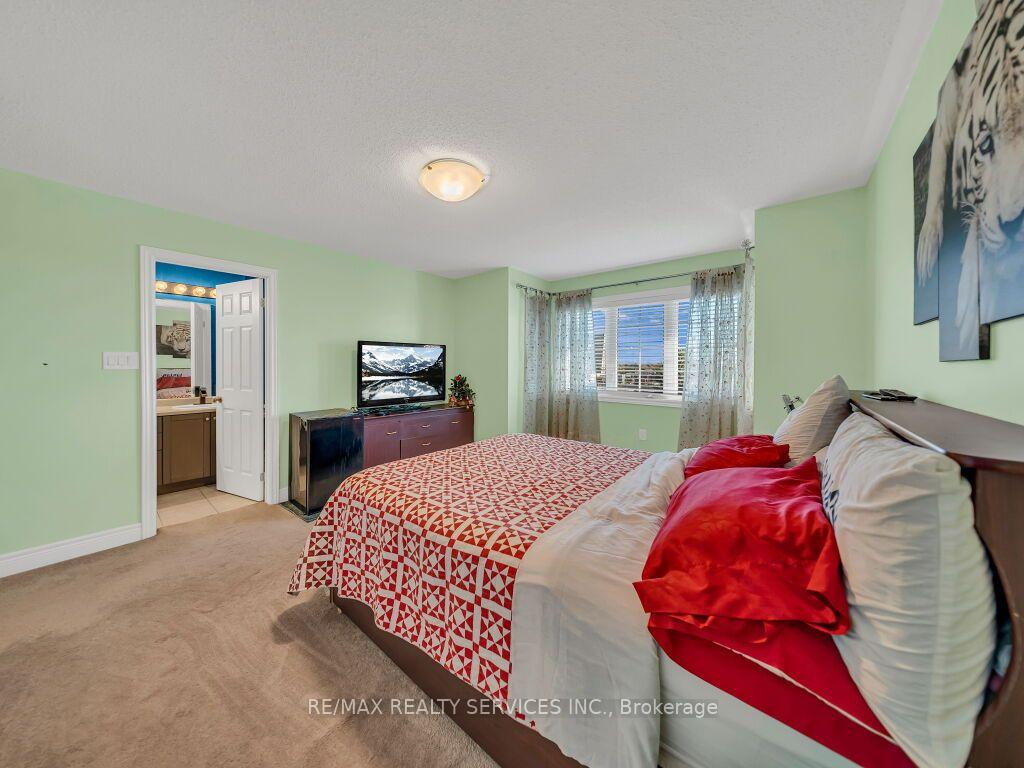 Photo 25 of 28 Zanetta Crescent, Brampton, Credit Valley — HOMEH