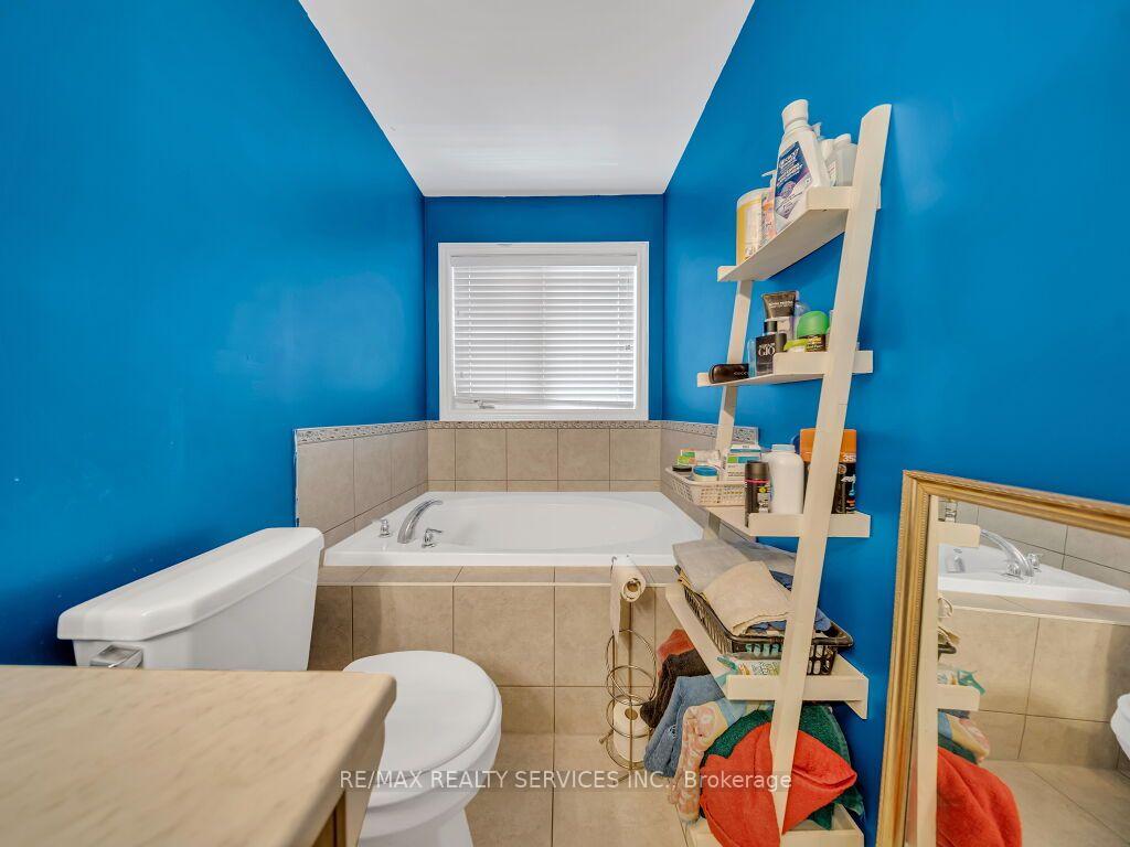 Photo 27 of 28 Zanetta Crescent, Brampton, Credit Valley — HOMEH