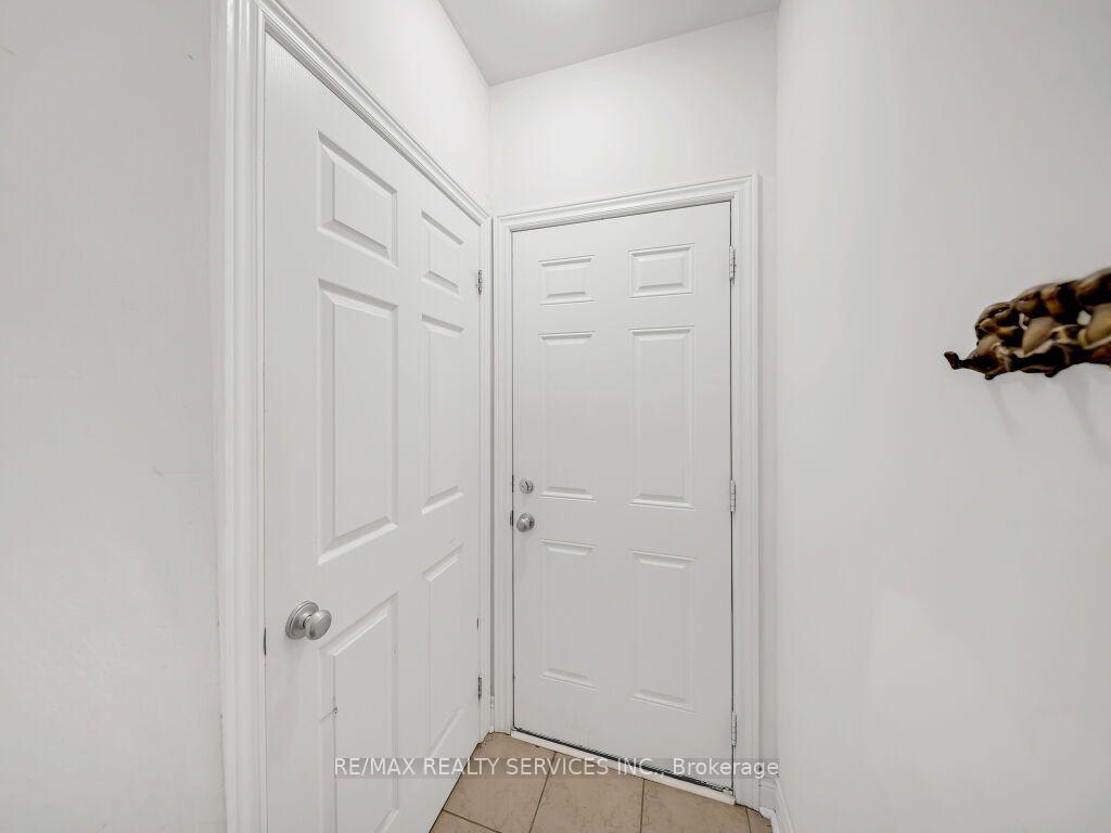 Photo 36 of 28 Zanetta Crescent, Brampton, Credit Valley — HOMEH