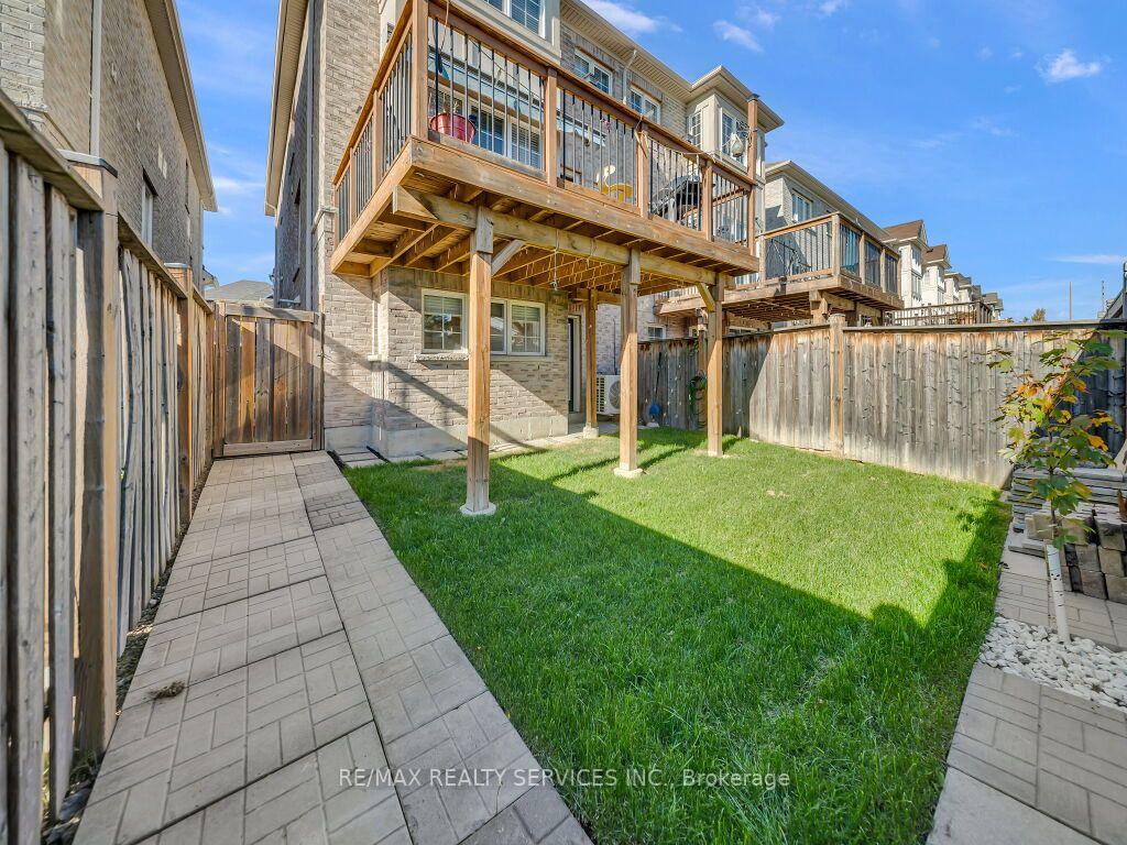 Photo 45 of 28 Zanetta Crescent, Brampton, Credit Valley — HOMEH