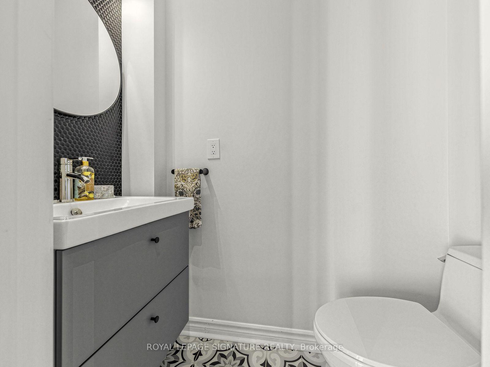 Photo 10 of 45 Robinson Street, Toronto, Trinity-Bellwoods — HOMEH