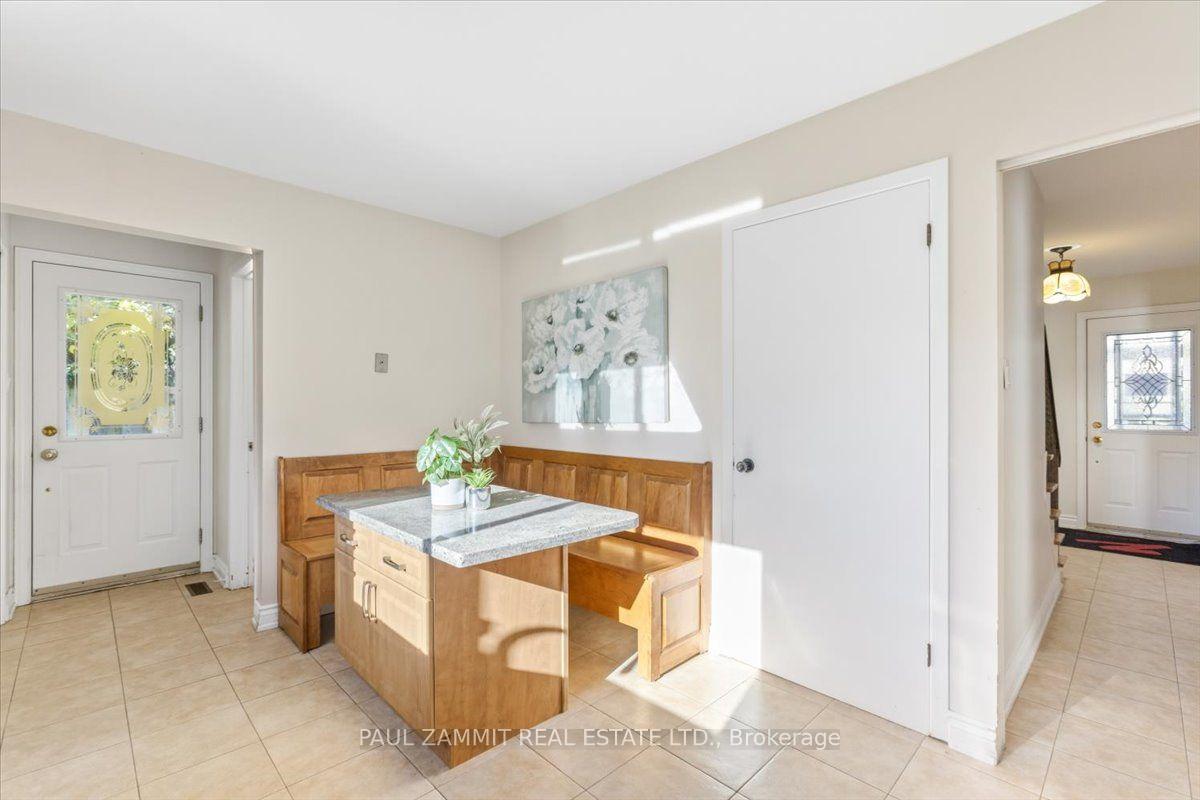 Photo 13 of 33 Coral Harbour Crescent, Markham, Bayview Fairway-Bayview Country Club Estates — HOMEH