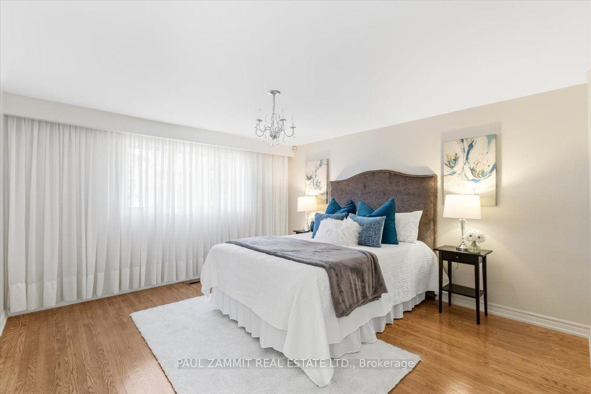 Photo 16 of 33 Coral Harbour Crescent, Markham, Bayview Fairway-Bayview Country Club Estates — HOMEH