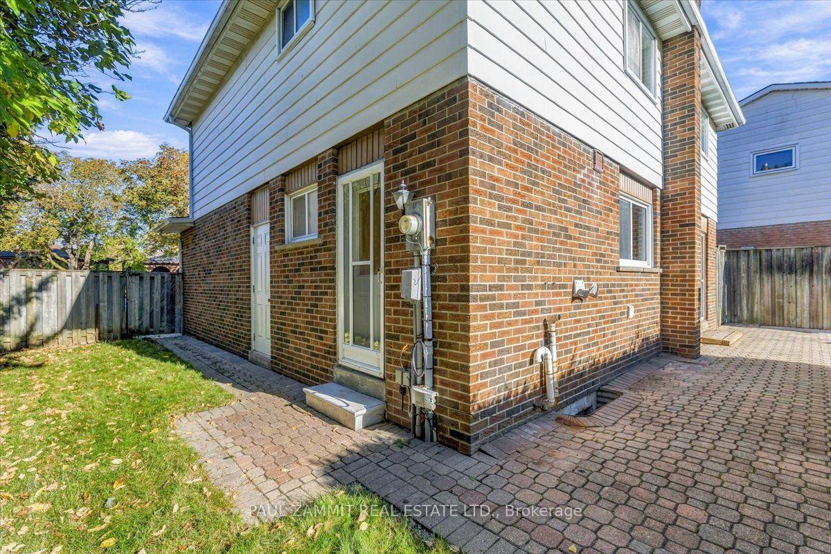 Photo 30 of 33 Coral Harbour Crescent, Markham, Bayview Fairway-Bayview Country Club Estates — HOMEH