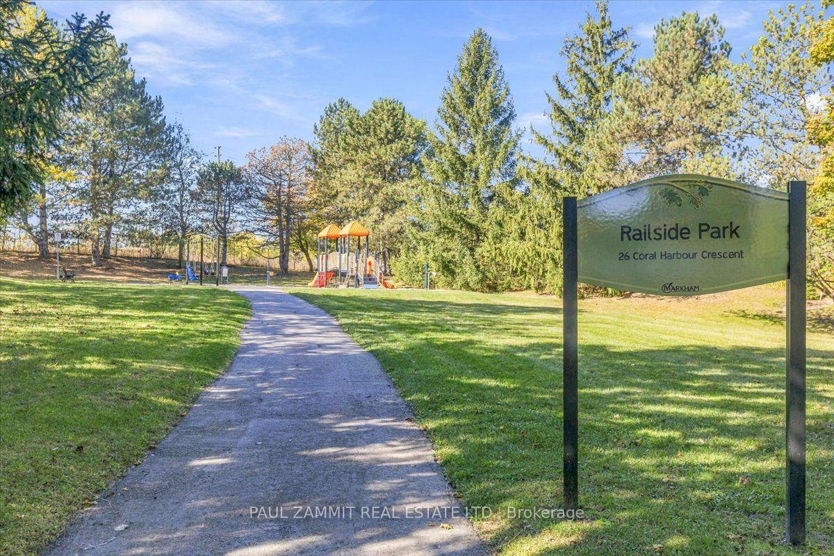 Photo 35 of 33 Coral Harbour Crescent, Markham, Bayview Fairway-Bayview Country Club Estates — HOMEH