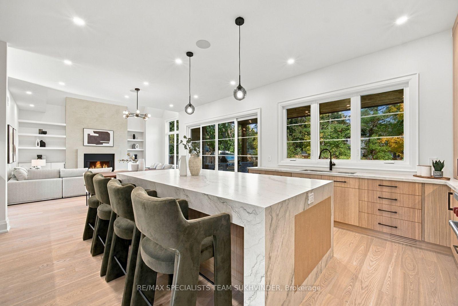 Photo 12 of 41 Galsworthy Drive, Markham, Bullock — HOMEH