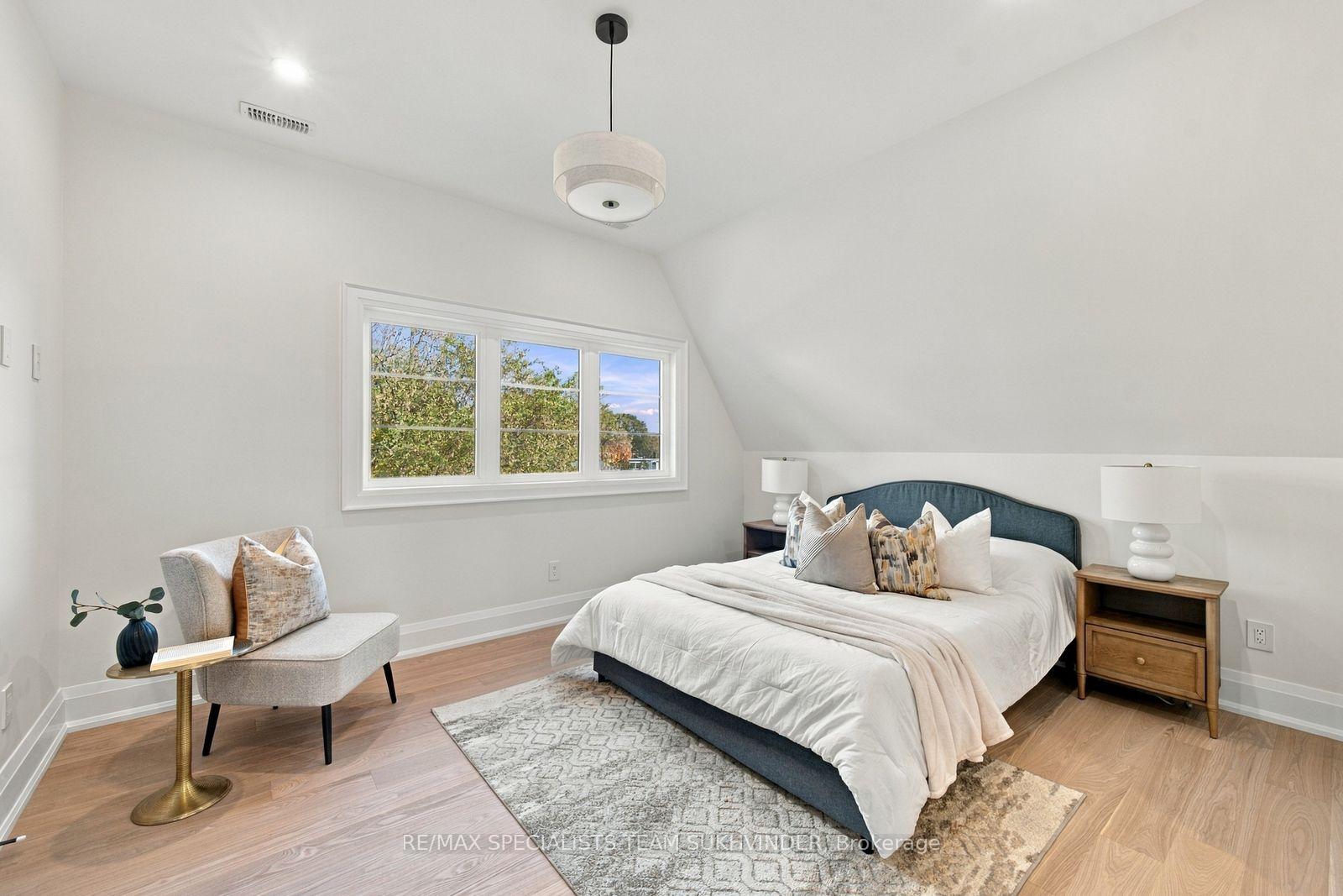 Photo 23 of 41 Galsworthy Drive, Markham, Bullock — HOMEH