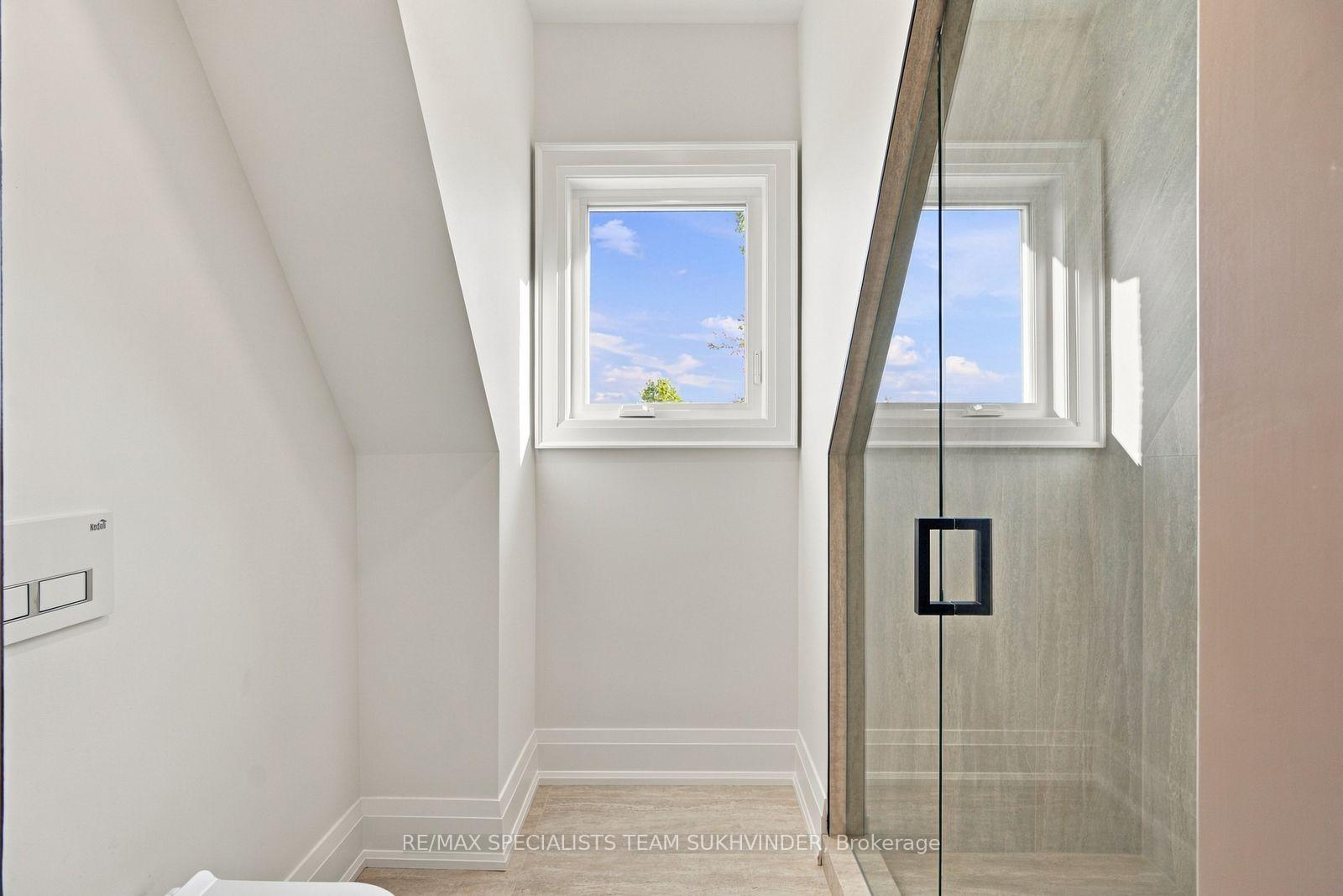 Photo 26 of 41 Galsworthy Drive, Markham, Bullock — HOMEH