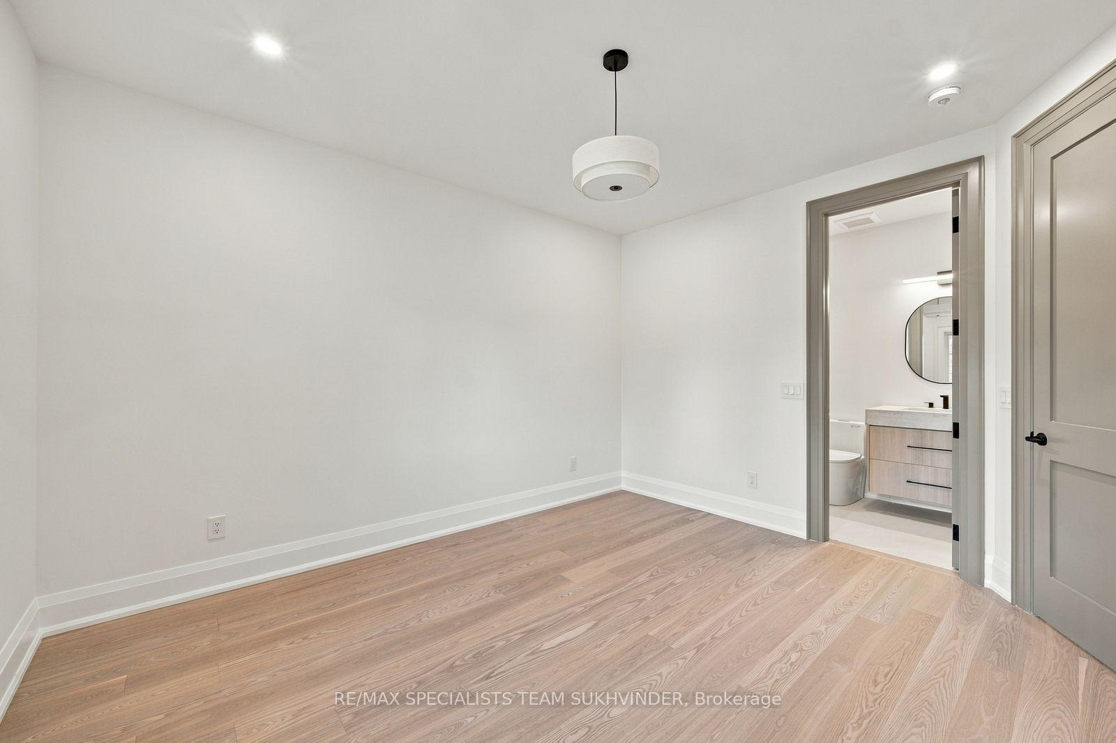 Photo 30 of 41 Galsworthy Drive, Markham, Bullock — HOMEH