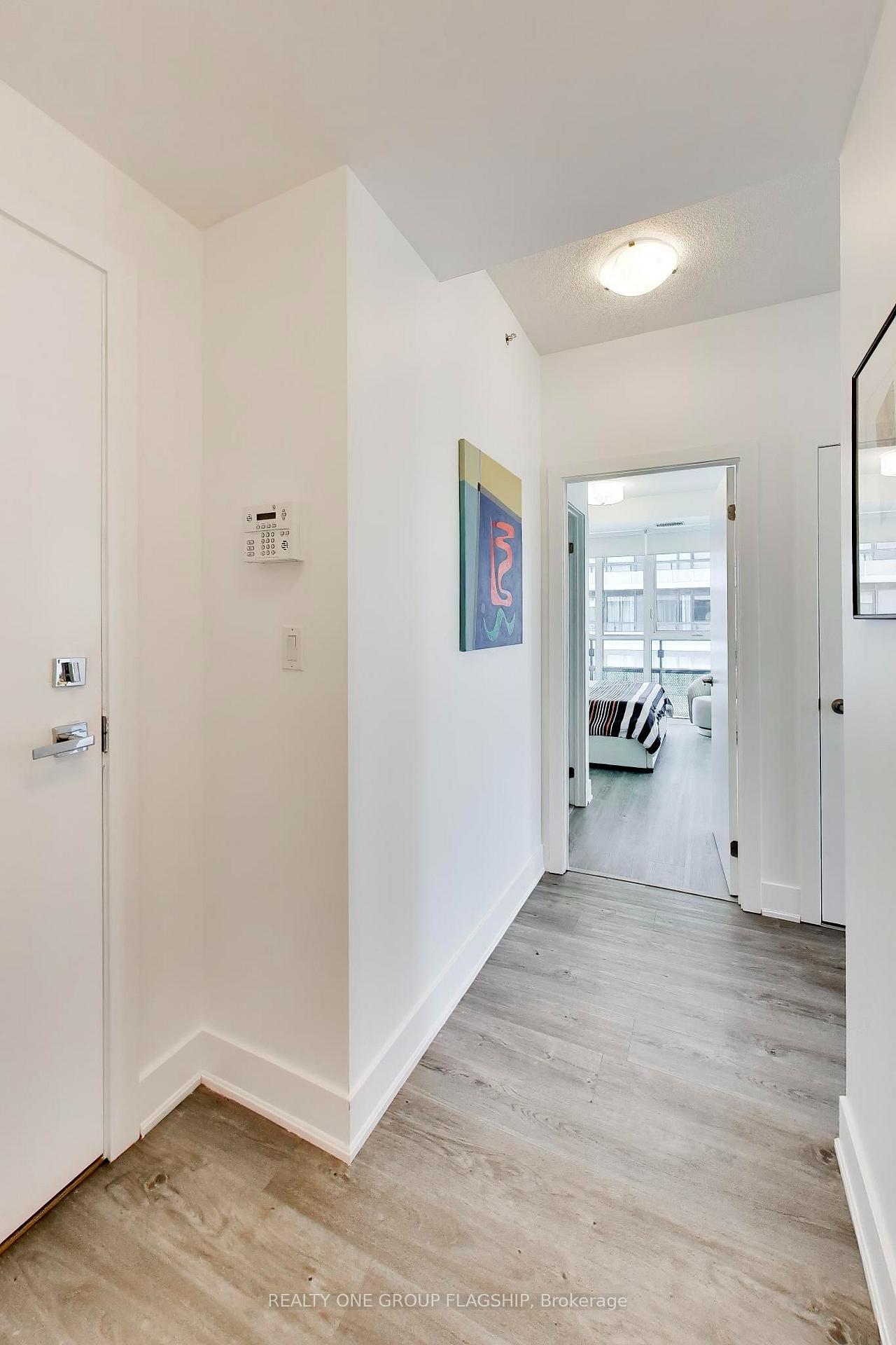 Photo 14 of Unit 709, 99 The Donway, North York, Banbury-Don Mills — HOMEH