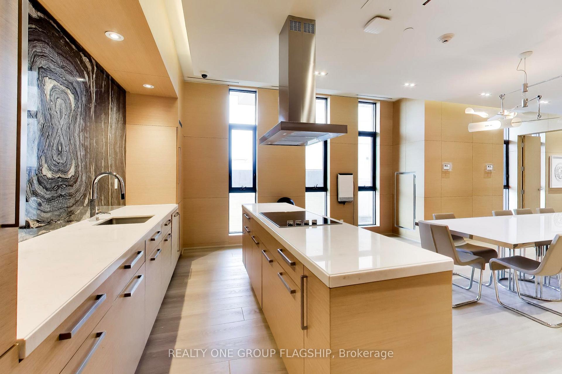Photo 37 of Unit 709, 99 The Donway, North York, Banbury-Don Mills — HOMEH