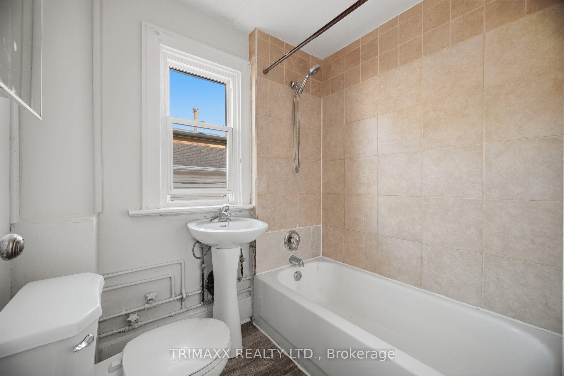 Photo 16 of 28 Fifth Street, Welland, Lincoln/Crowland — HOMEH
