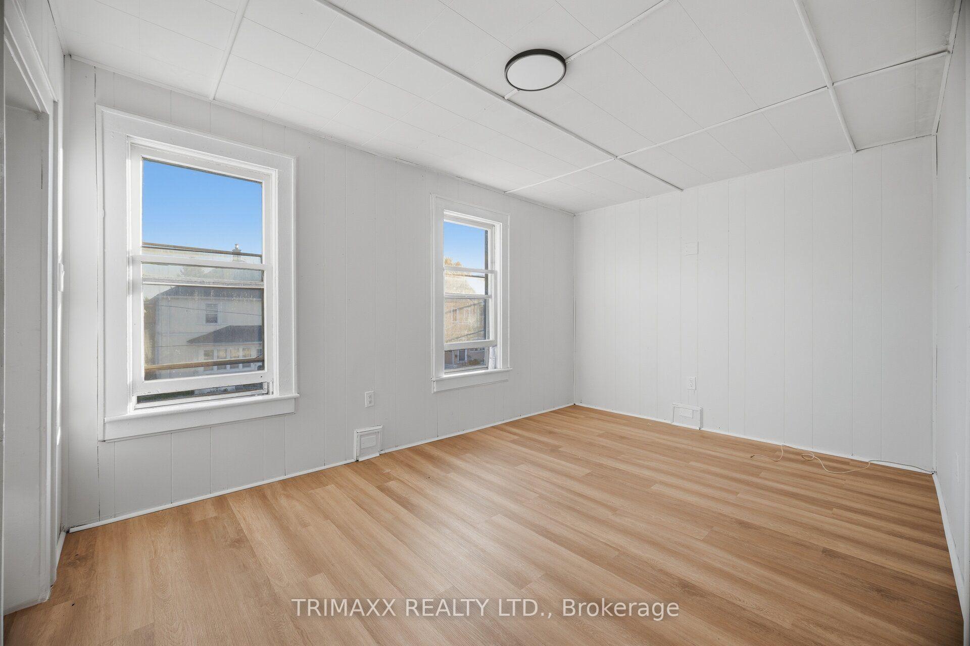 Photo 17 of 28 Fifth Street, Welland, Lincoln/Crowland — HOMEH
