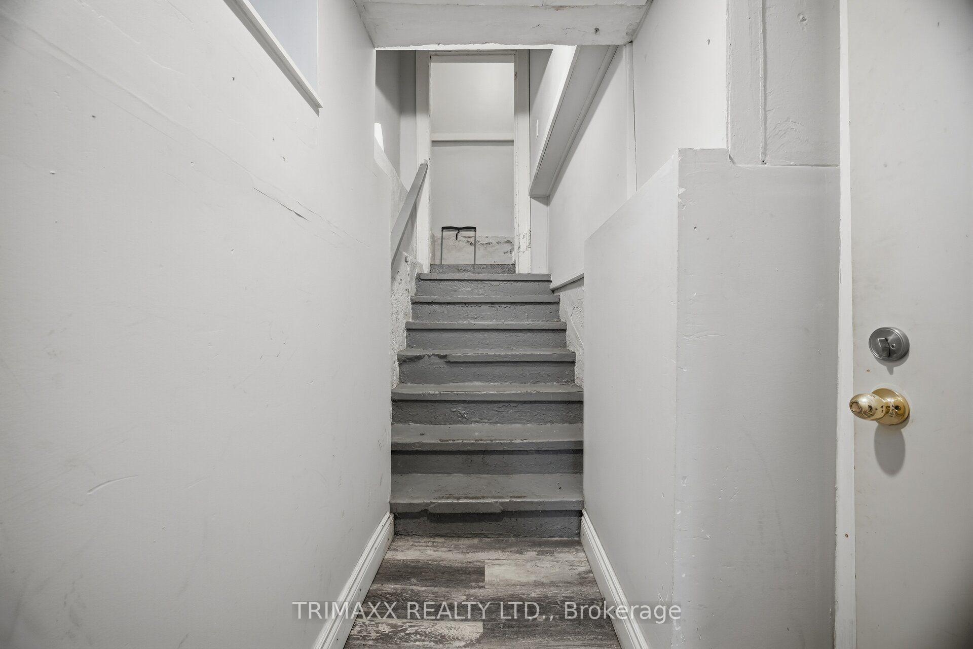 Photo 20 of 28 Fifth Street, Welland, Lincoln/Crowland — HOMEH