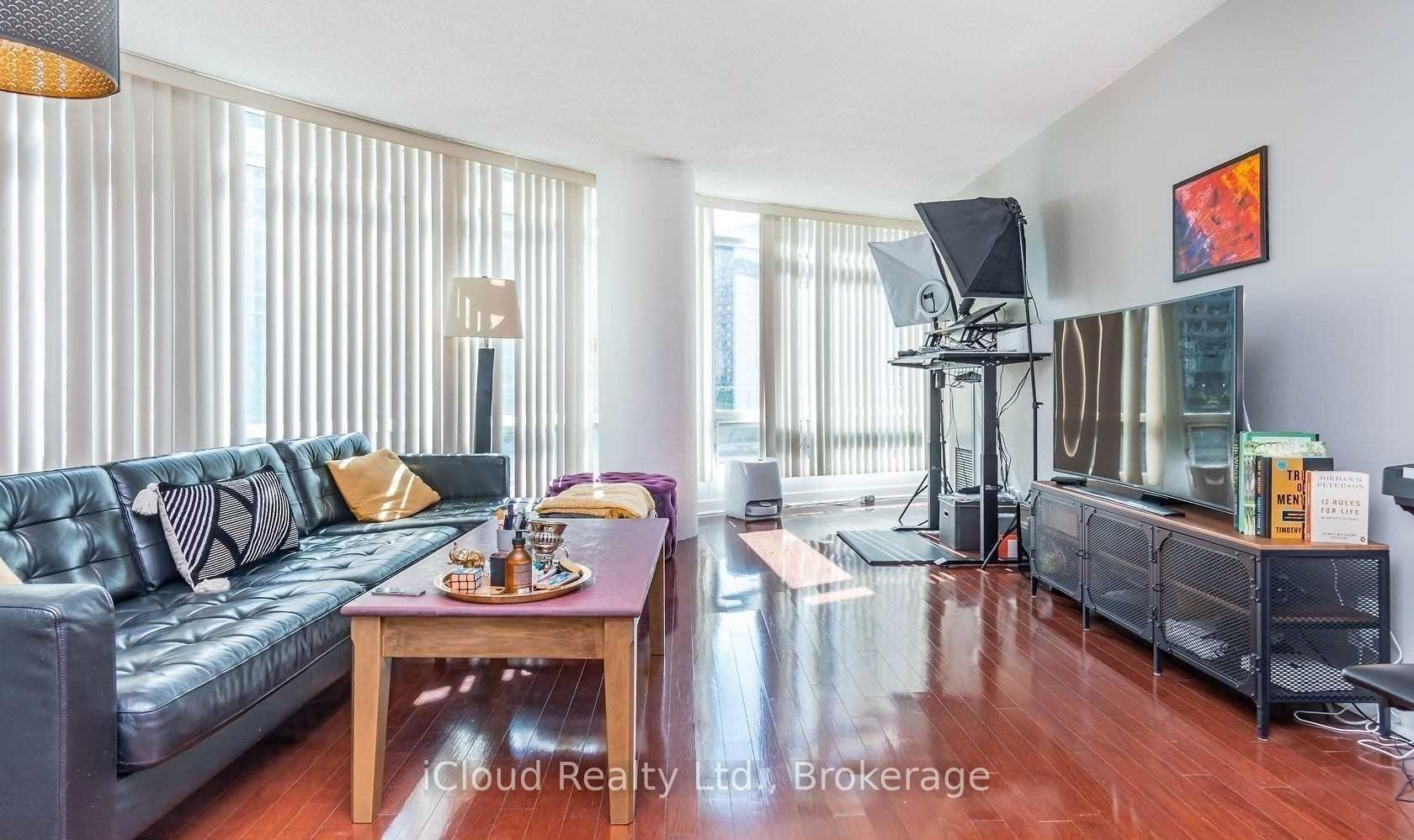 Photo 4 of Unit 505, 373 Front Street W, Toronto, Waterfront Communities — HOMEH
