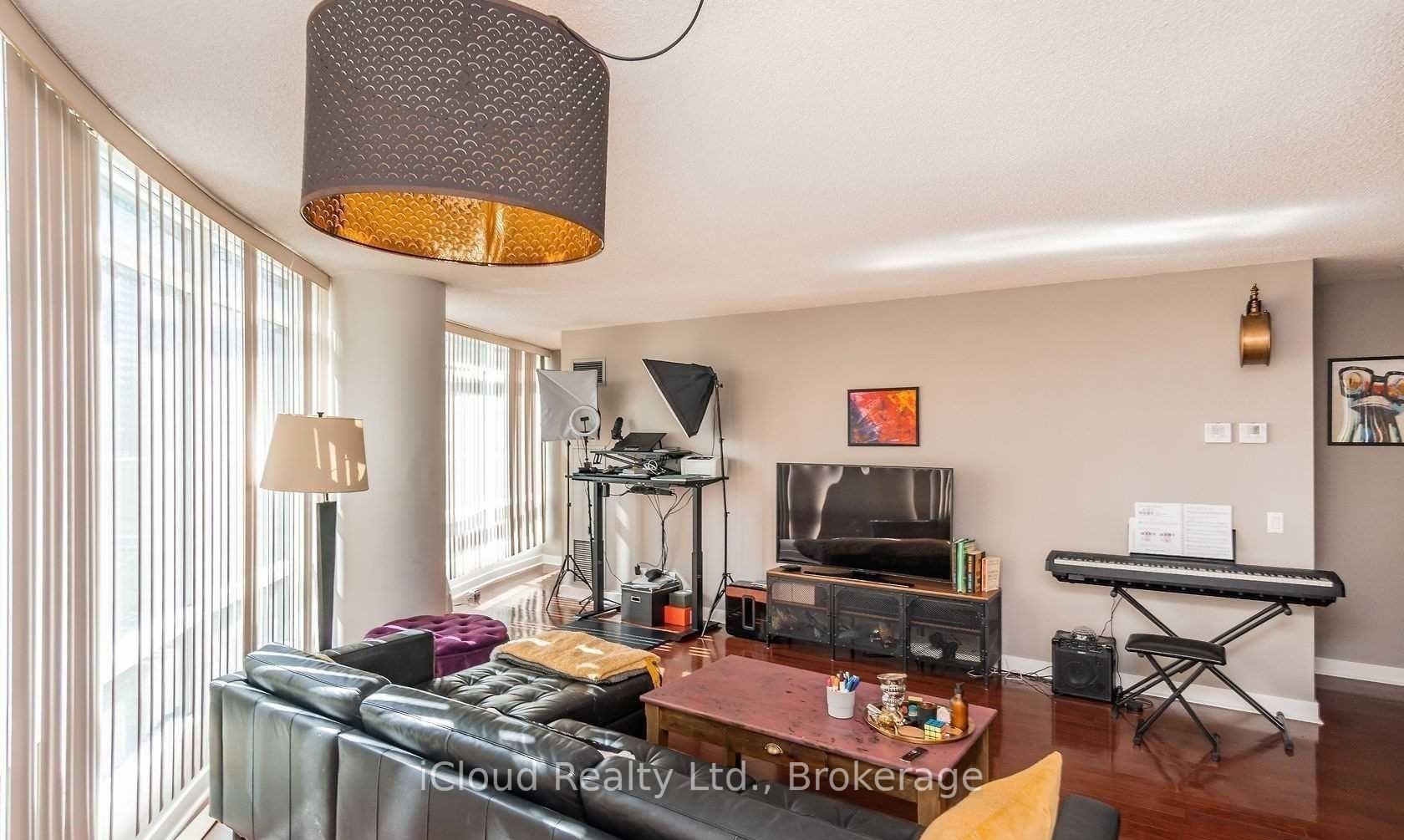 Photo 5 of Unit 505, 373 Front Street W, Toronto, Waterfront Communities — HOMEH