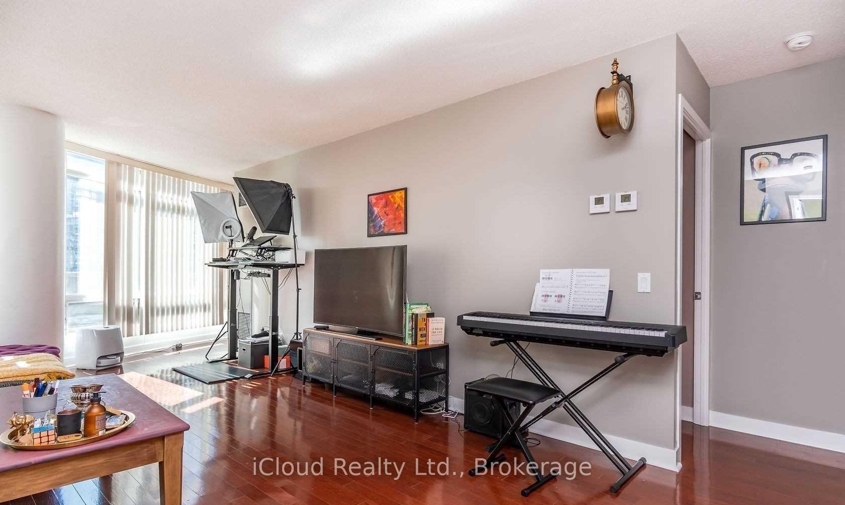 Photo 10 of Unit 505, 373 Front Street W, Toronto, Waterfront Communities — HOMEH
