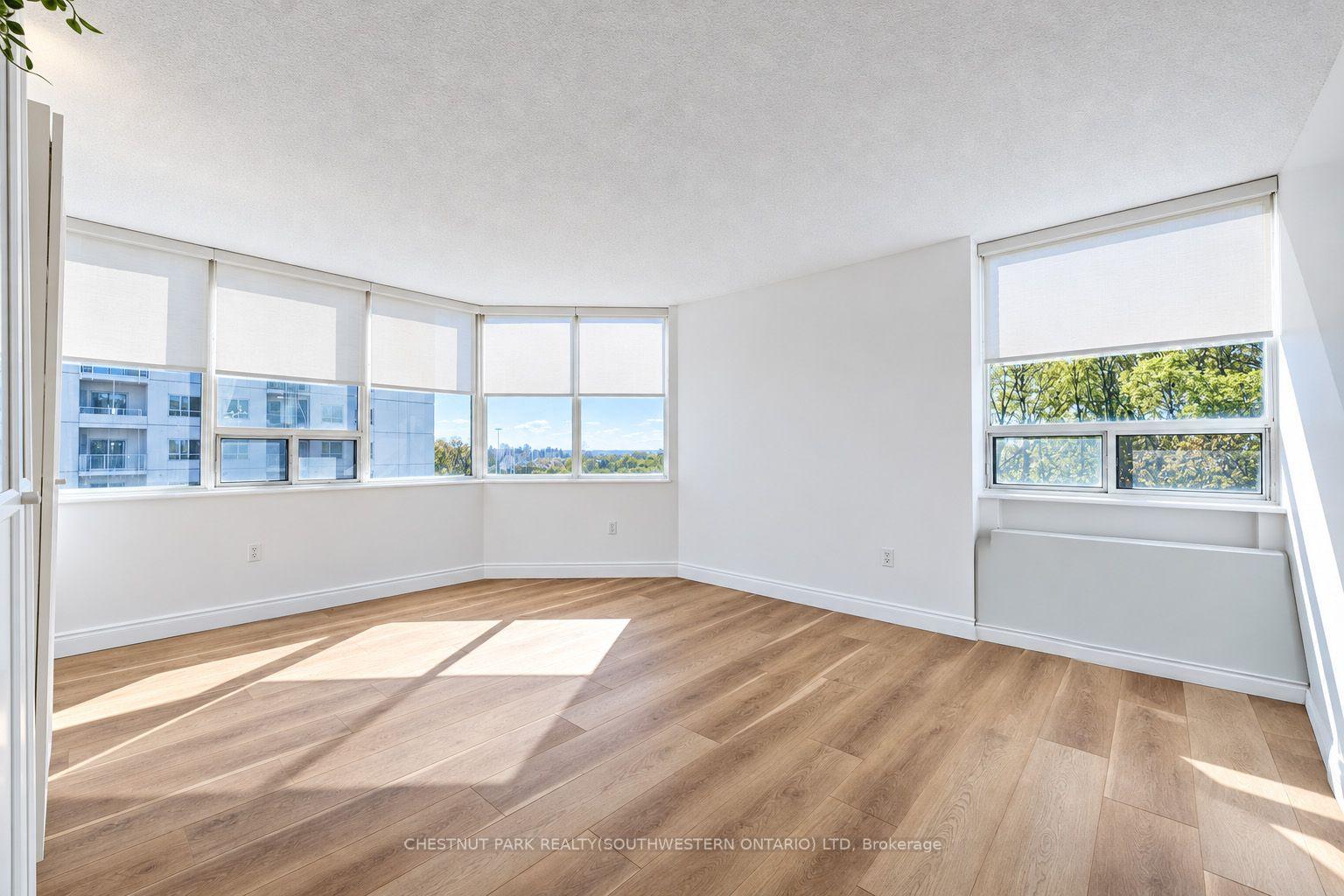 Photo 11 of Unit 604, 3227 King Street E, Kitchener, Centreville Chicopee — HOMEH