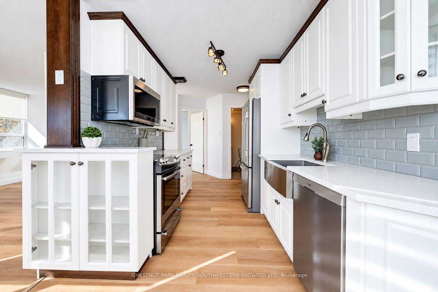 Photo 14 of Unit 604, 3227 King Street E, Kitchener, Centreville Chicopee — HOMEH
