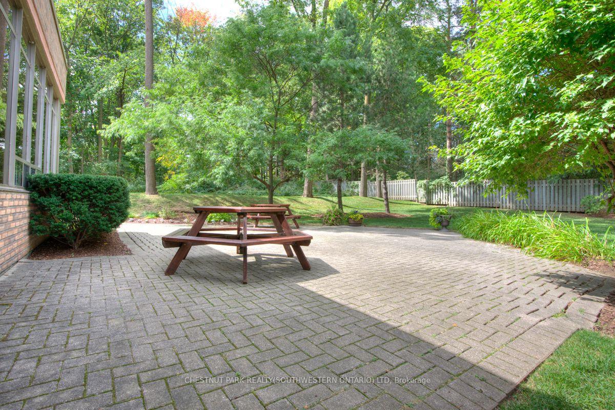 Photo 41 of Unit 604, 3227 King Street E, Kitchener, Centreville Chicopee — HOMEH