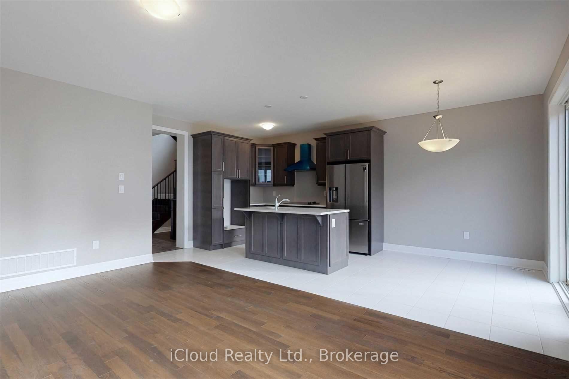 Photo 3 of 1266 Kovachik Boulevard, Milton, Walker — HOMEH