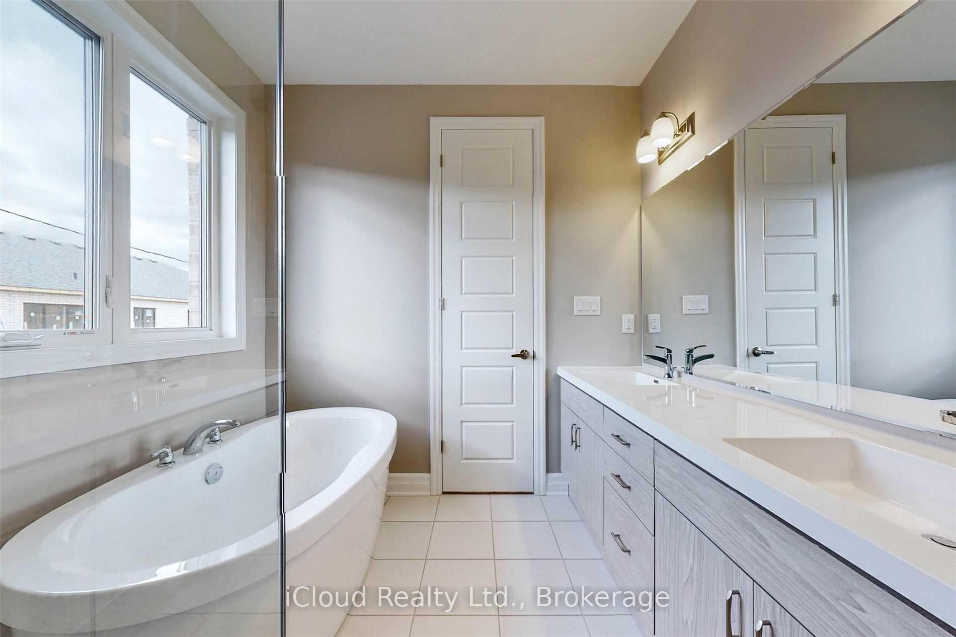 Photo 12 of 1266 Kovachik Boulevard, Milton, Walker — HOMEH
