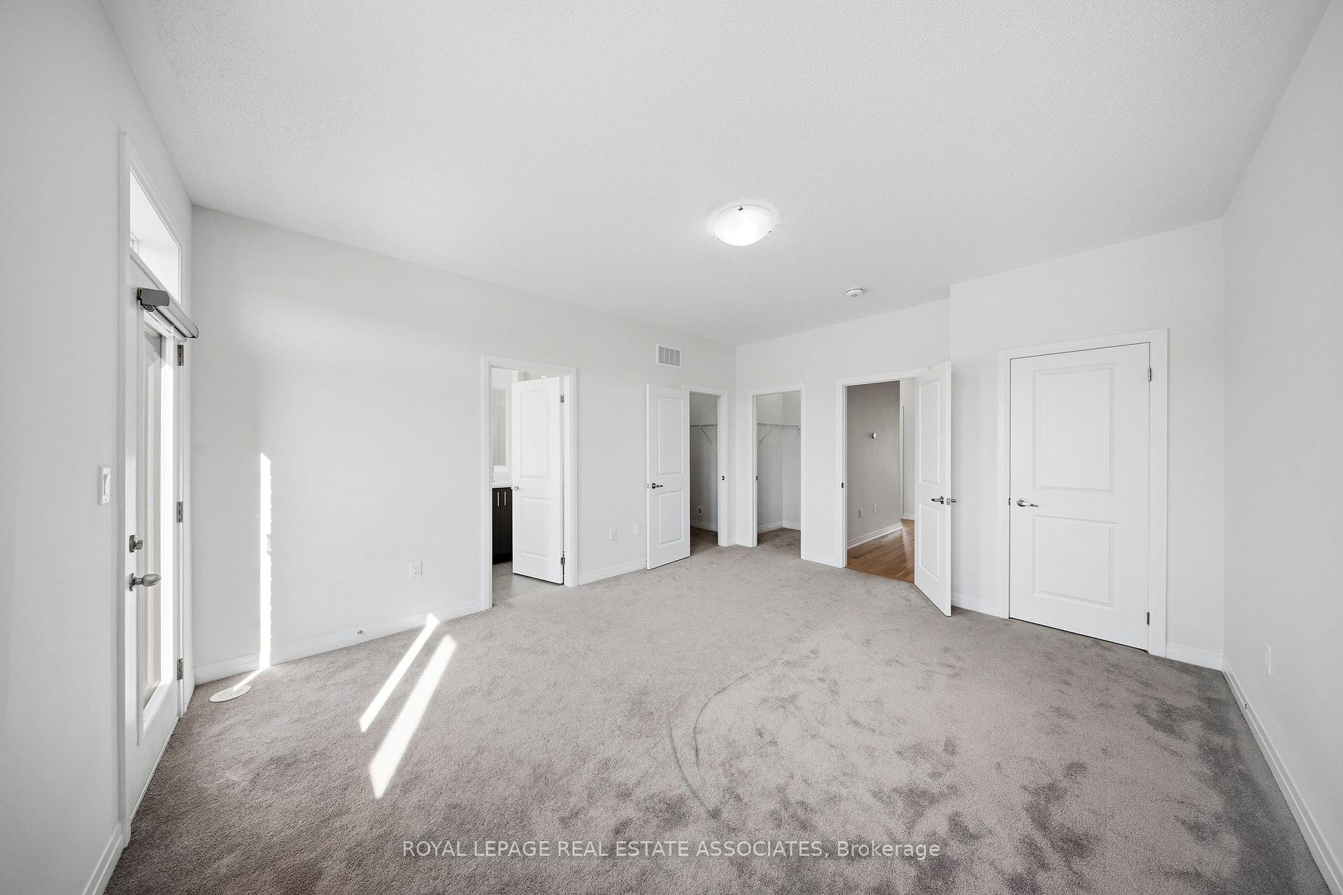 Photo 18 of 16 Bonnington Drive, Brampton, Northwest Brampton — HOMEH