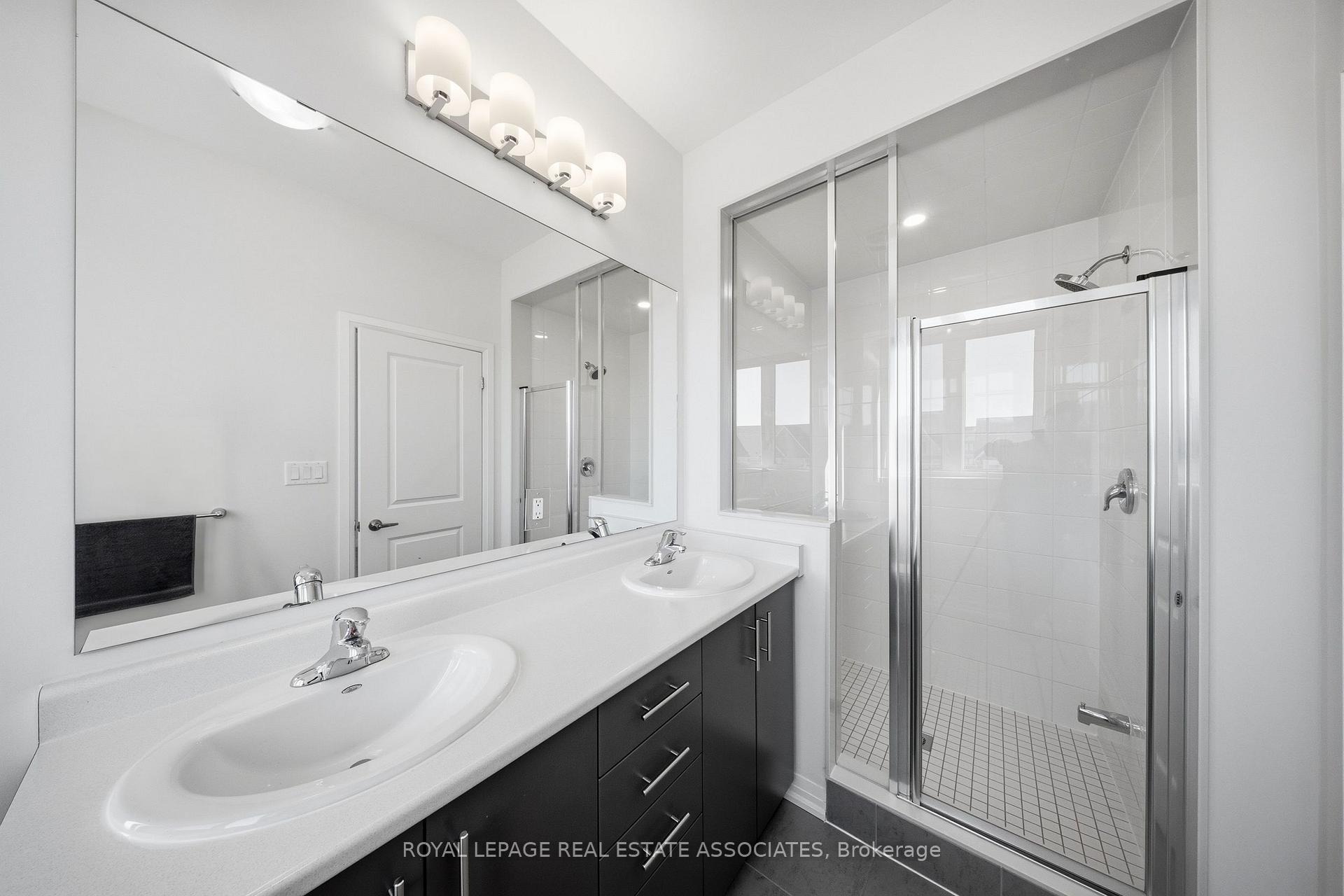 Photo 20 of 16 Bonnington Drive, Brampton, Northwest Brampton — HOMEH