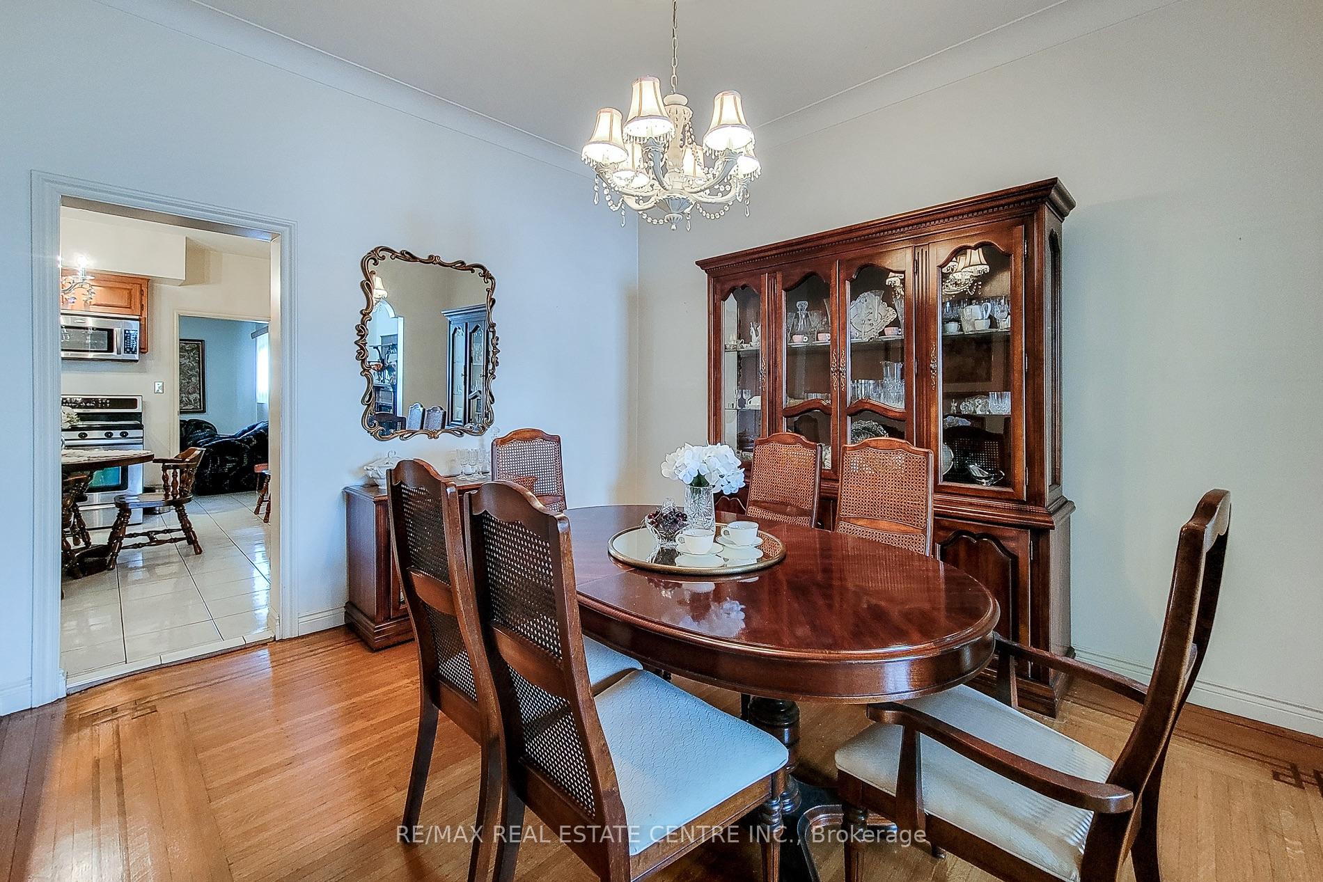 Photo 14 of 244 Hughson Street N, Hamilton, Beasley — HOMEH