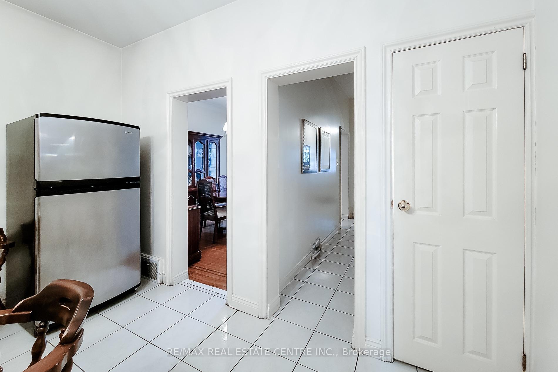 Photo 15 of 244 Hughson Street N, Hamilton, Beasley — HOMEH