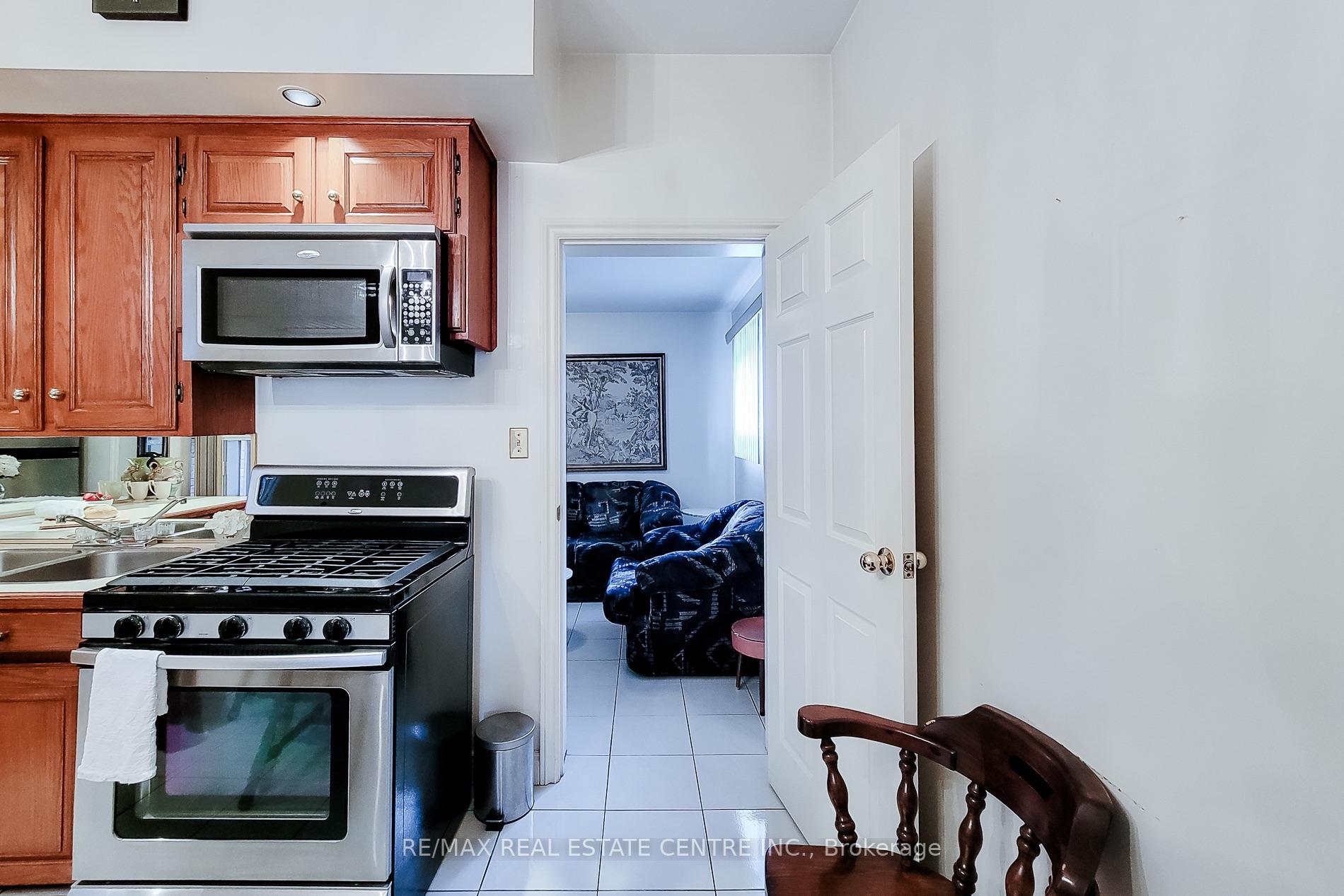 Photo 19 of 244 Hughson Street N, Hamilton, Beasley — HOMEH