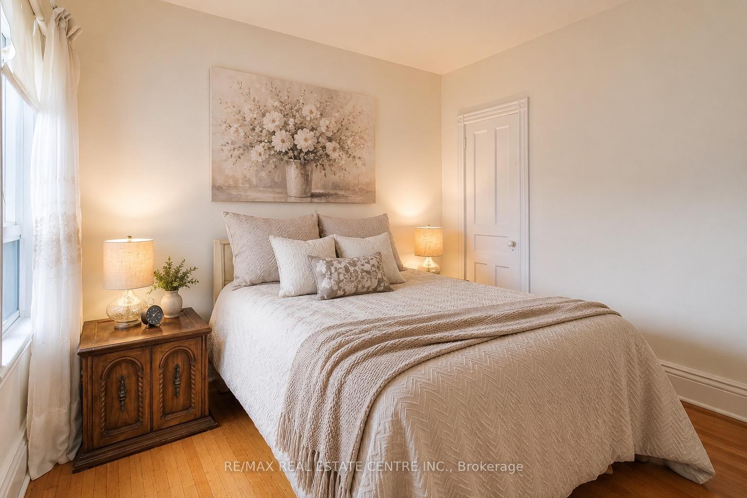 Photo 22 of 244 Hughson Street N, Hamilton, Beasley — HOMEH