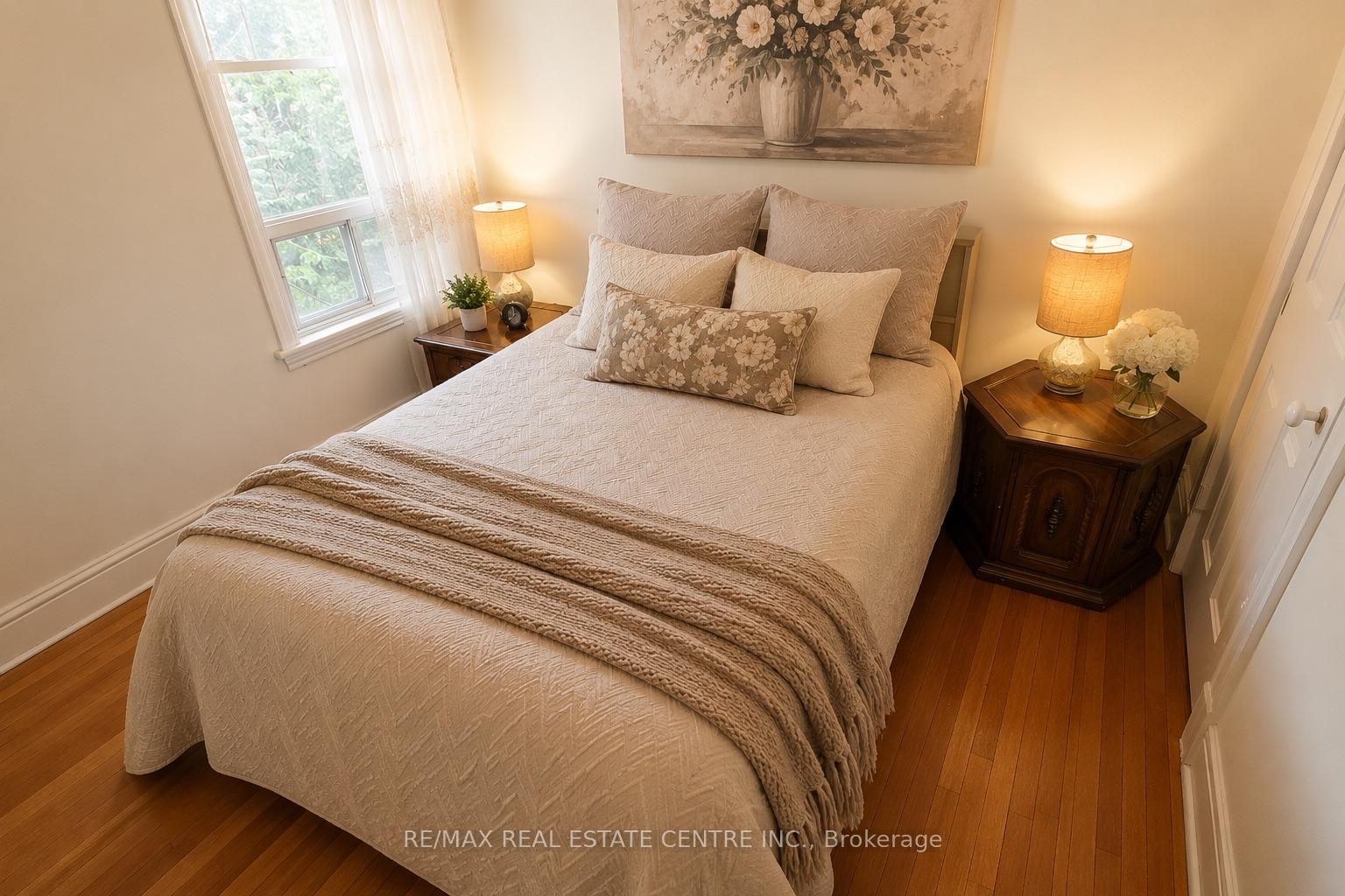 Photo 23 of 244 Hughson Street N, Hamilton, Beasley — HOMEH